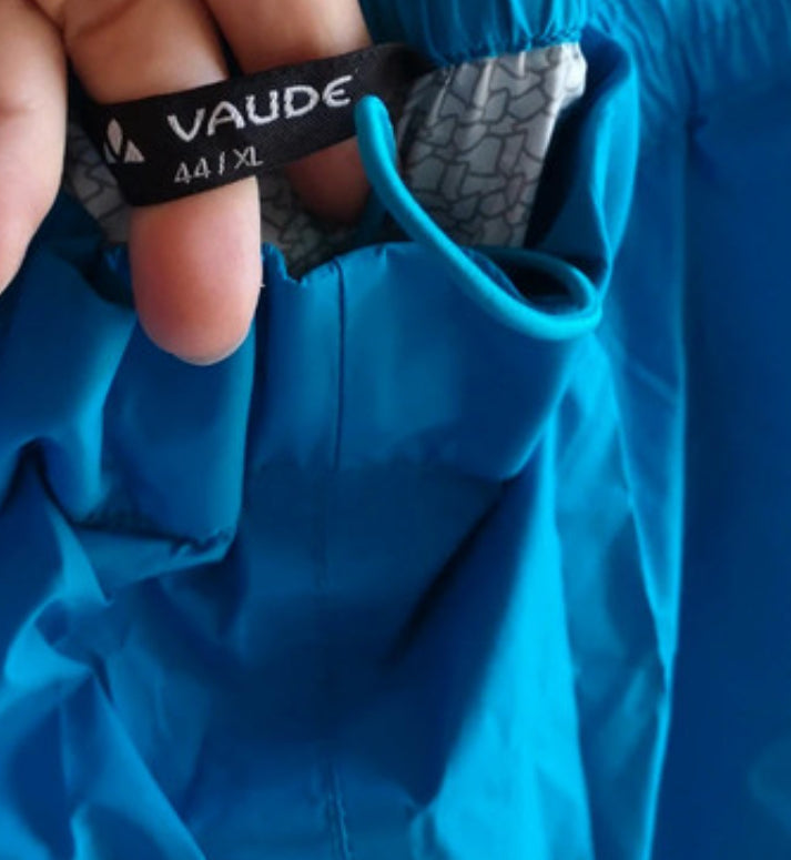 Rad Regenhose von Vaude (L / XL Damen) Hardshell Hose blau