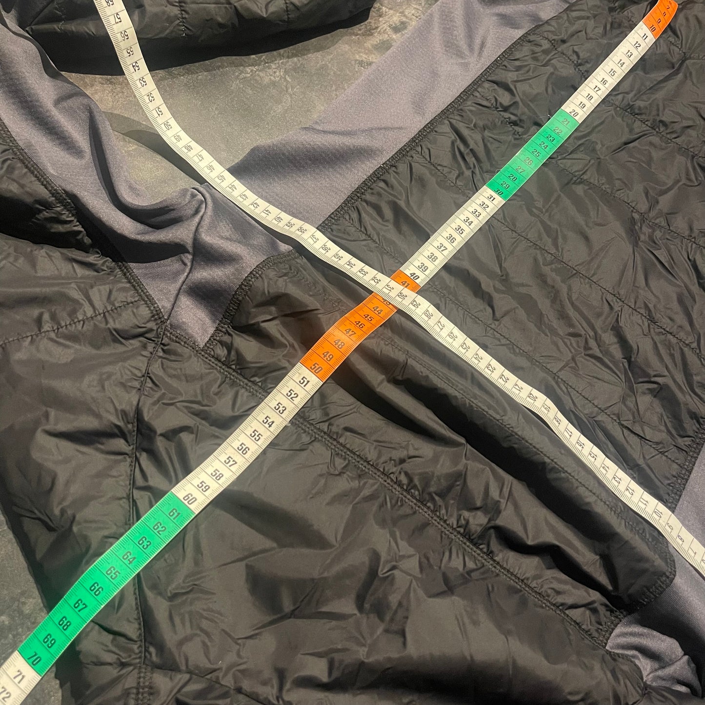 Hybrid Stepp Jacke von Salewa (S Damen) Primaloft schwarz Kapuze