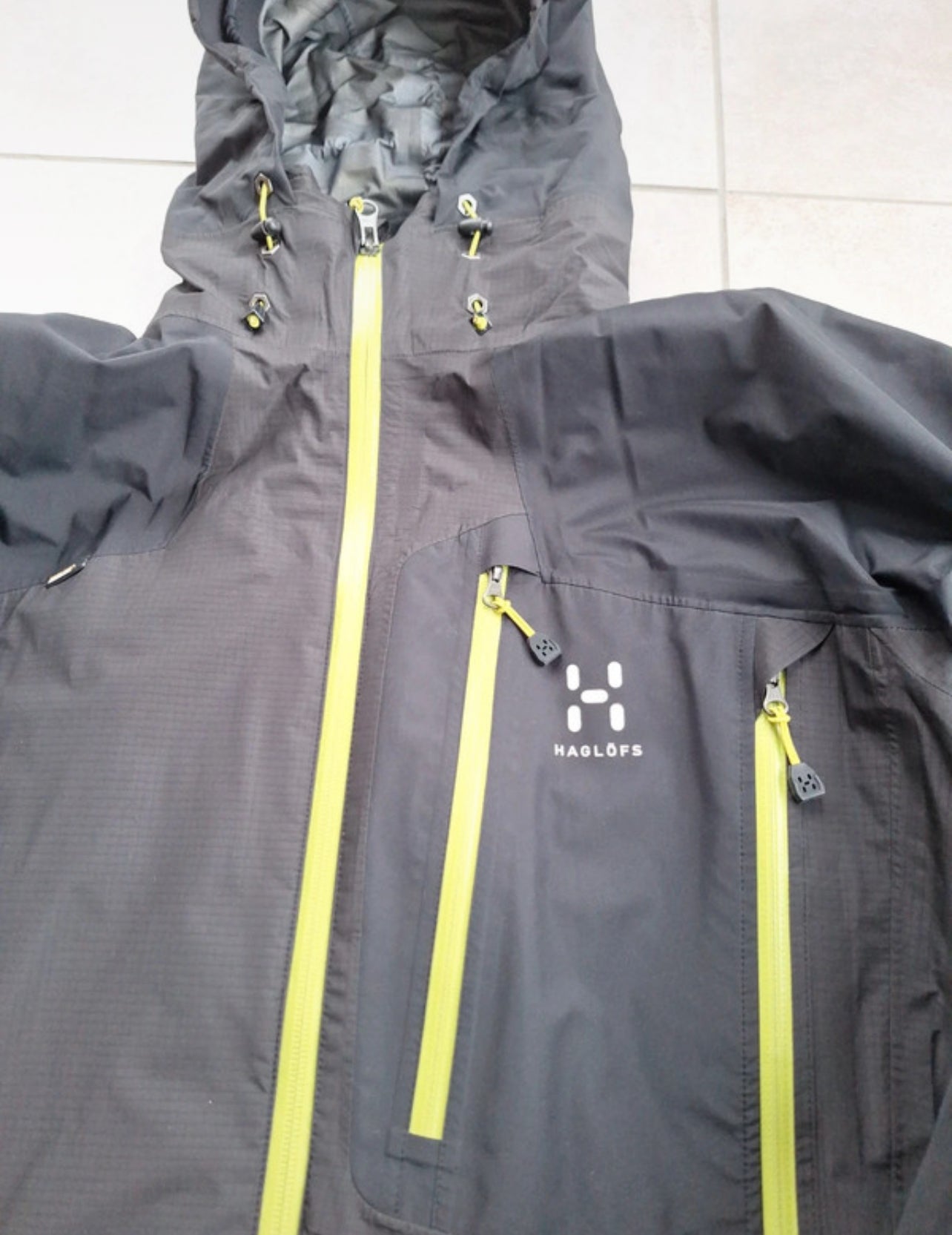 Hardshell Jacke von Haglöfs (L Herren) Goretex schwarz