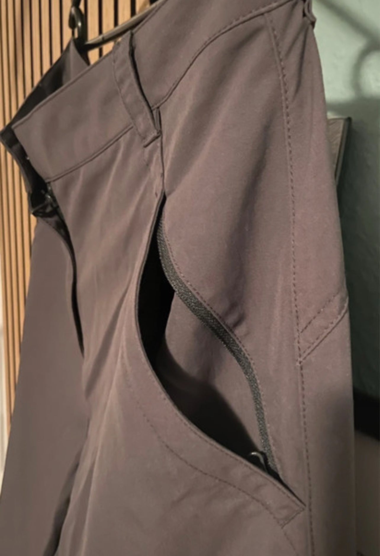 2 in 1 Hose von Mammut (L Herren) Zip-Off wasserabweisend dunkelgrau