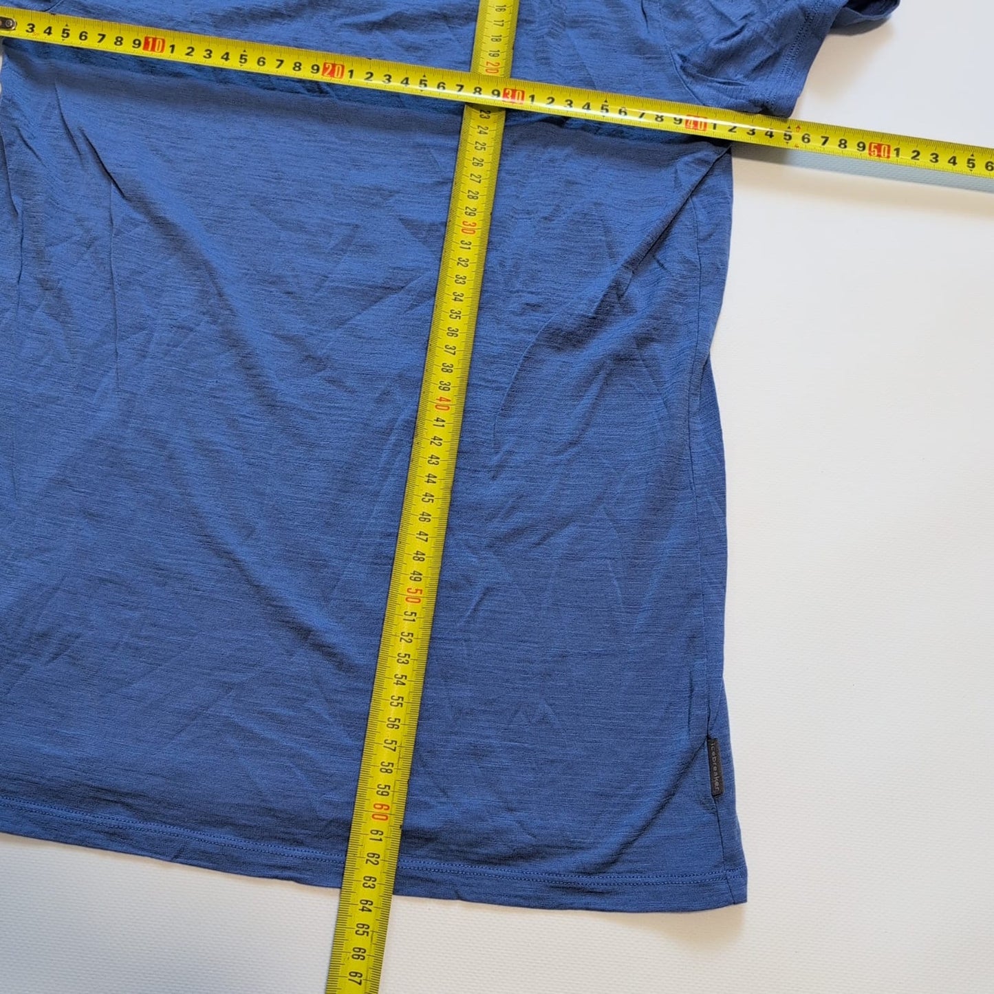 T-Shirt von Icebreaker Merino (M Damen) blau mit Blume