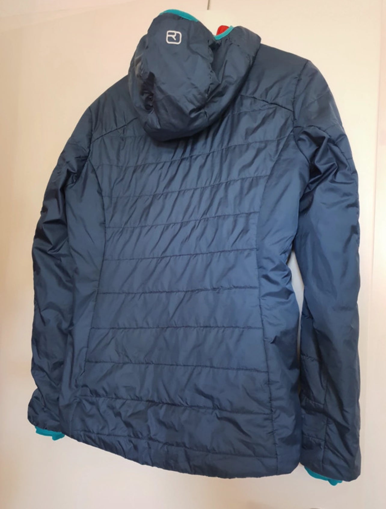 Warme Kapuzen Jacke von Ortovox (M Damen) Swisswool blau