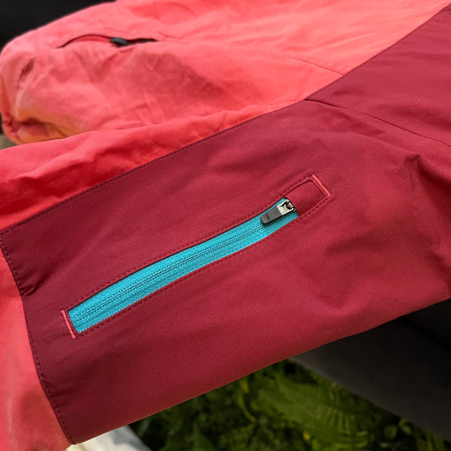 Ortovox Corvara 3L Jacke (M Damen) atmungsaktiv rosa-bordeaux