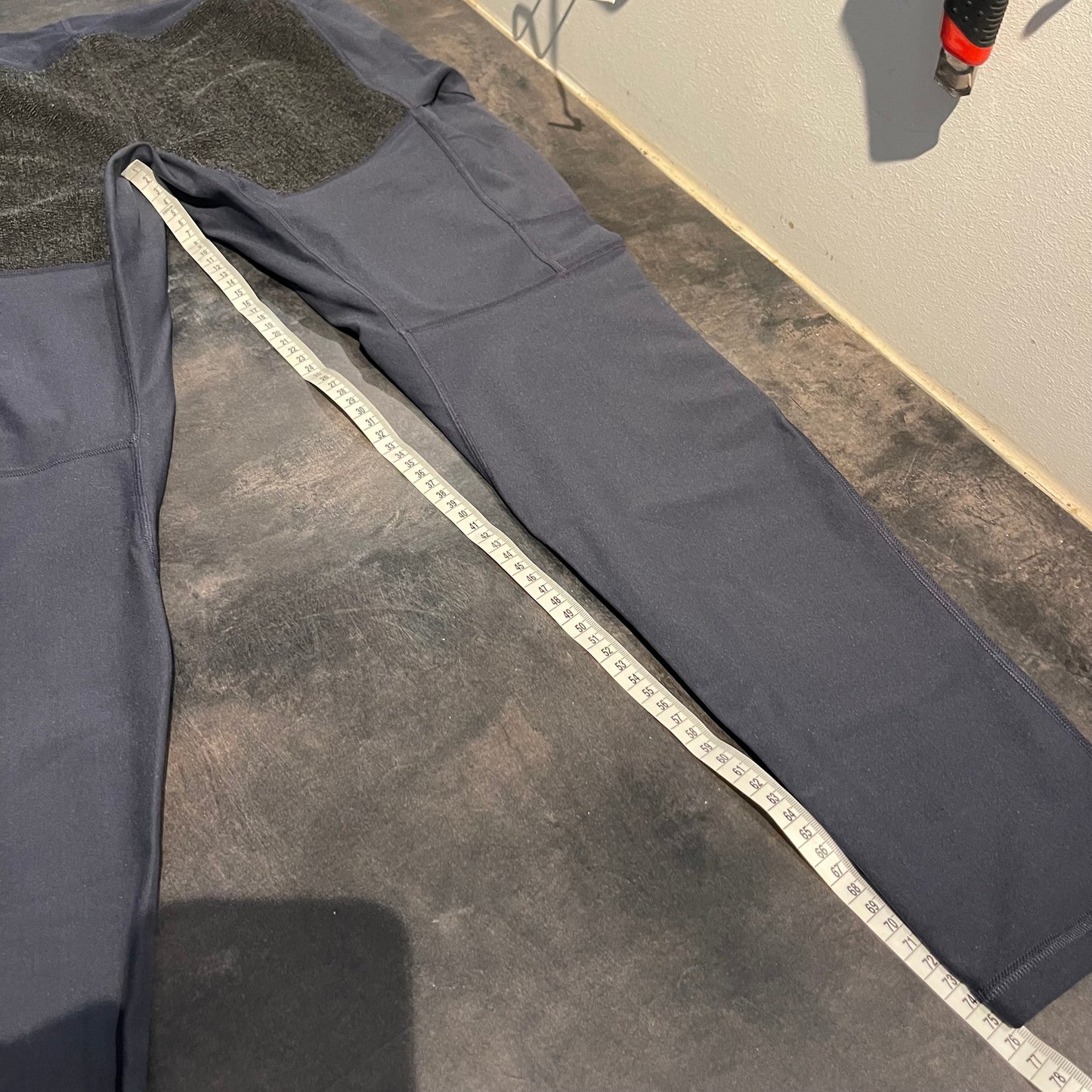 Elastische Hose von Fjällräven (L / 40 Damen) Trail Tights graphit und dunkelblau