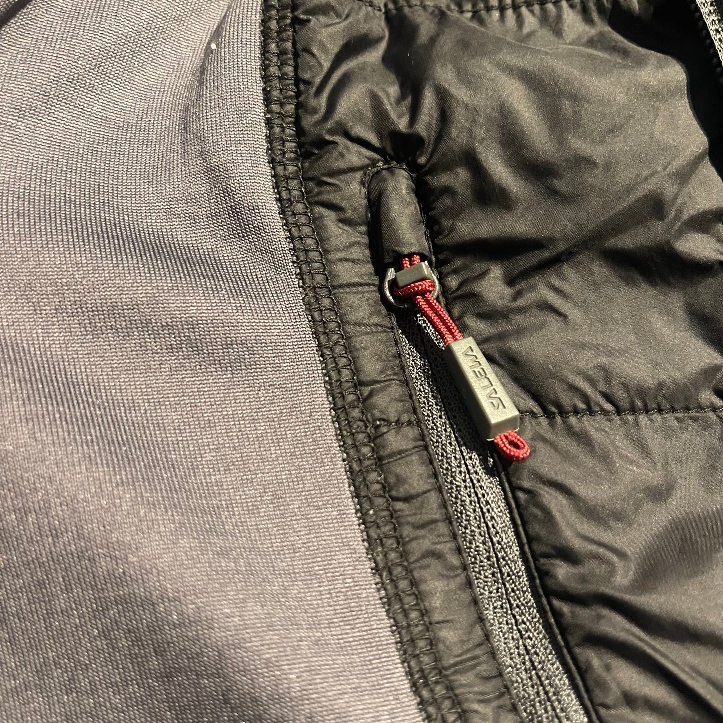 Hybrid Stepp Jacke von Salewa (S Damen) Primaloft schwarz Kapuze