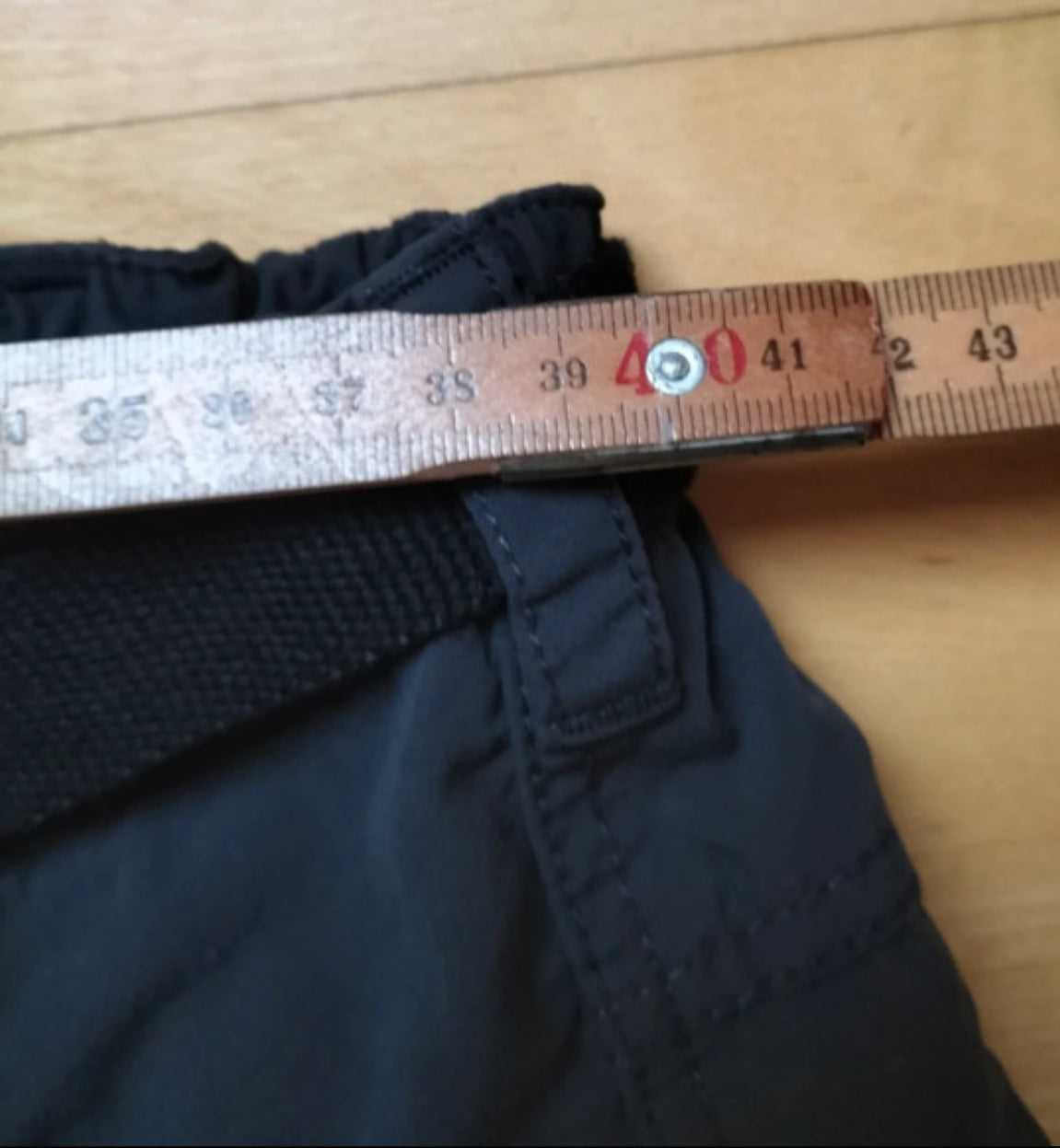 Kurze Hose von Salewa (L /XL Herren) technische Shorts dunkelgrau