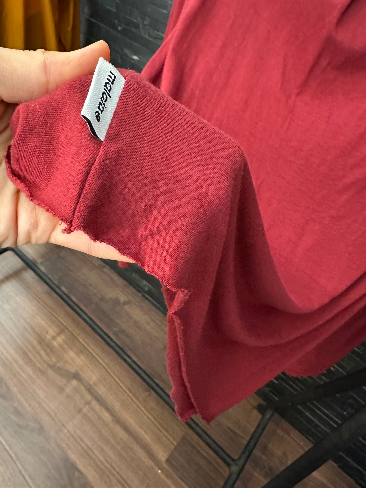 Longsleeve von Maloja (L Damen) 30% Wolle bordeaux - wanderlich.com