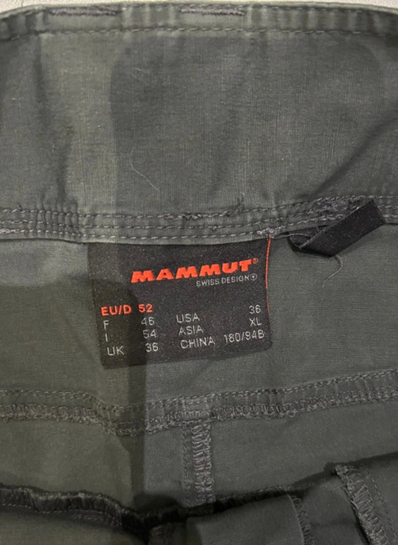 Kurze Kletterhose von Mammut (L-XL Herren) Shorts Baumwolle dunkelgrau