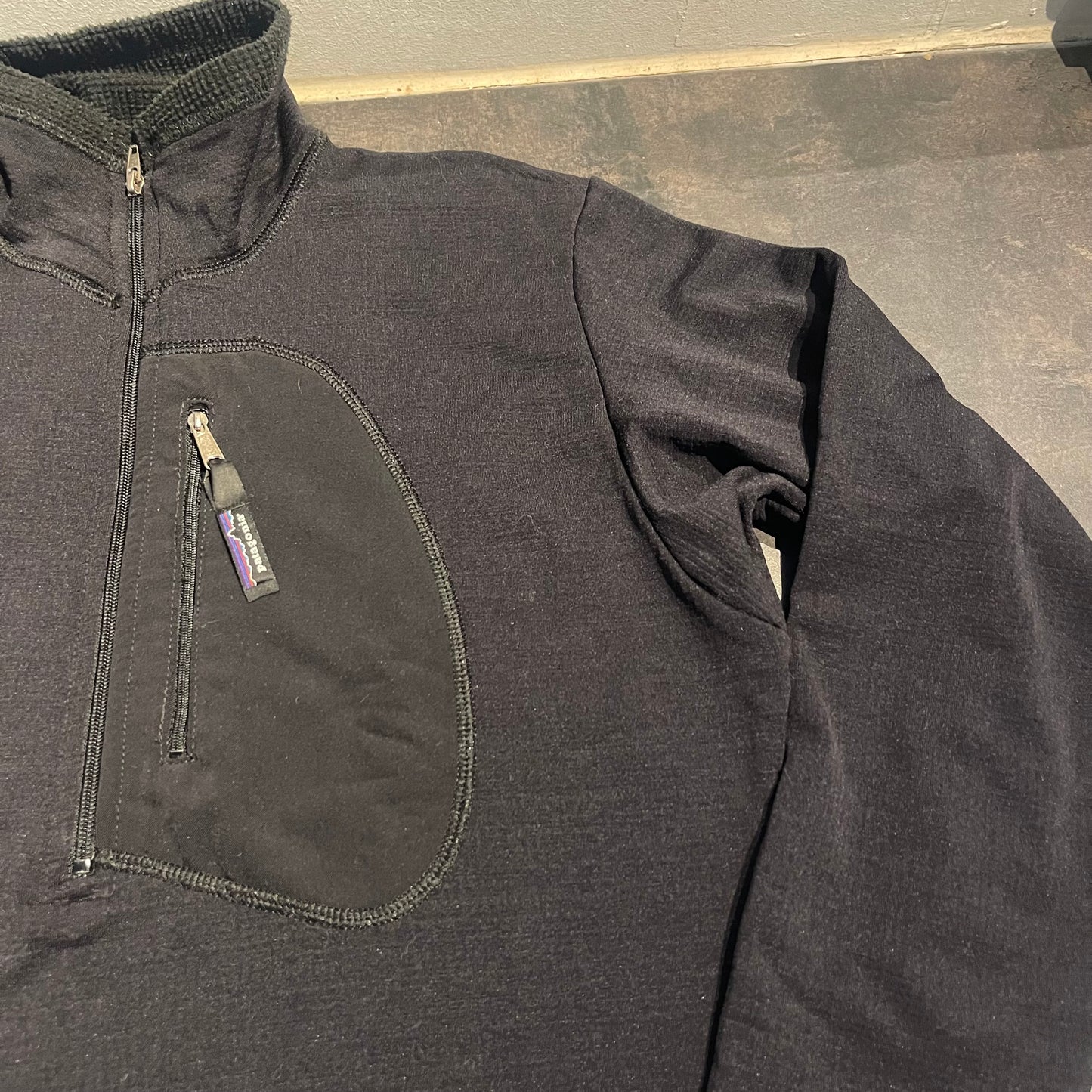 Patagonia Longsleeve R1 (S Damen / XS Herren) Zip Pullover schwarz