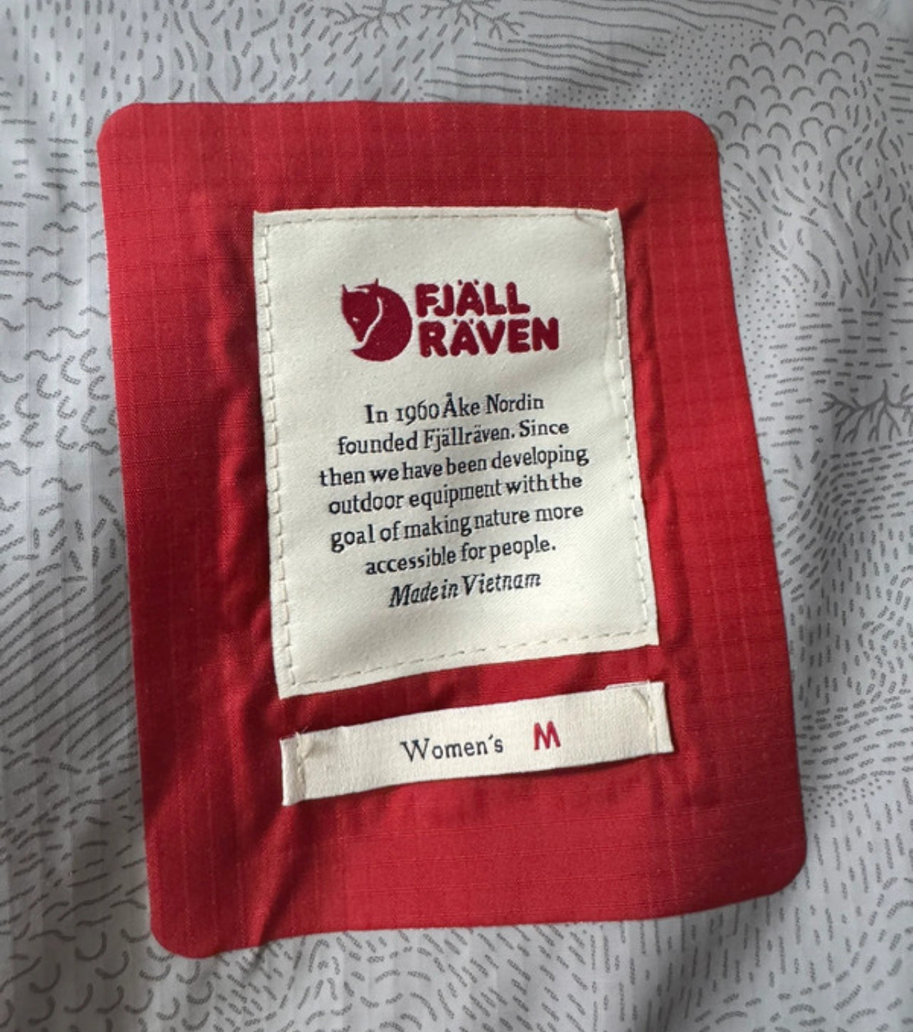 Fjällräven 2,5L Regen Jacke (M Damen) HIGH COAST HYDRATIC JACKET rot