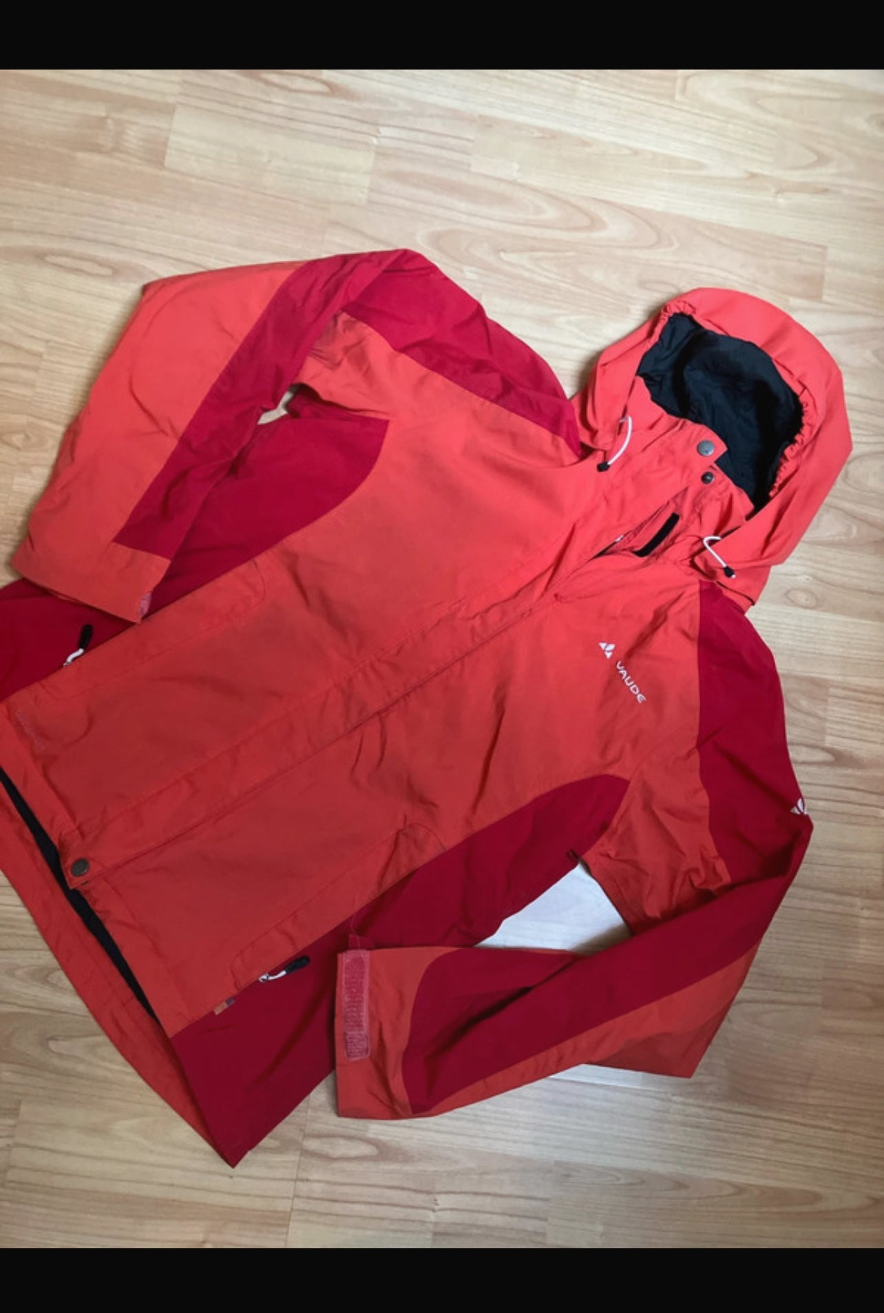 Regen Jacke von Vaude (M Damen) korallenrot Hardshell