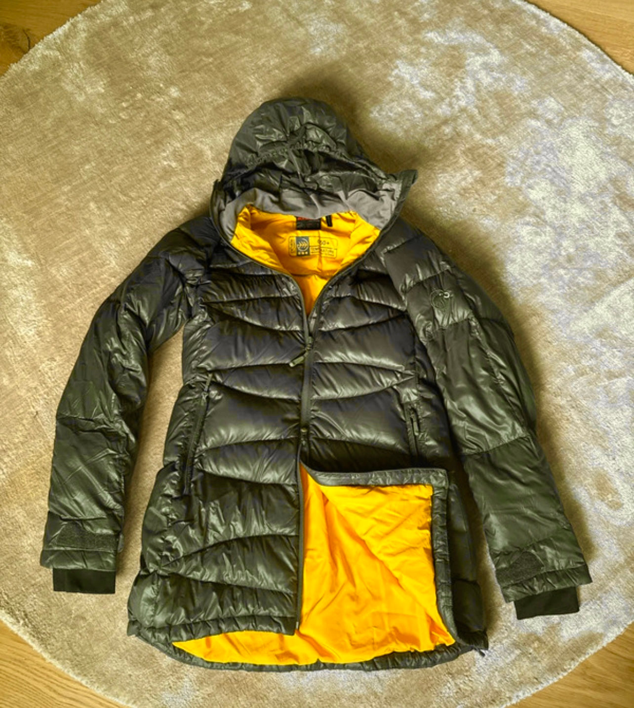Daunen Mantel von Mammut (M Damen) Parka olivengrün