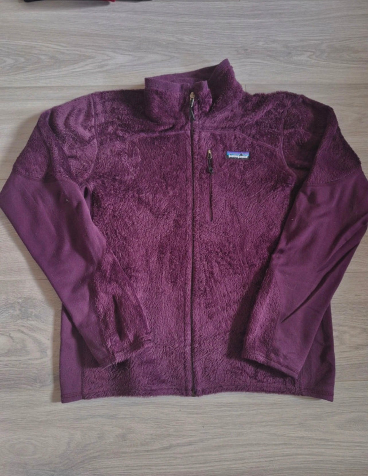 Patagonia R1 Fleece Jacke (M Damen) Pile /Teddy Aubergine lila