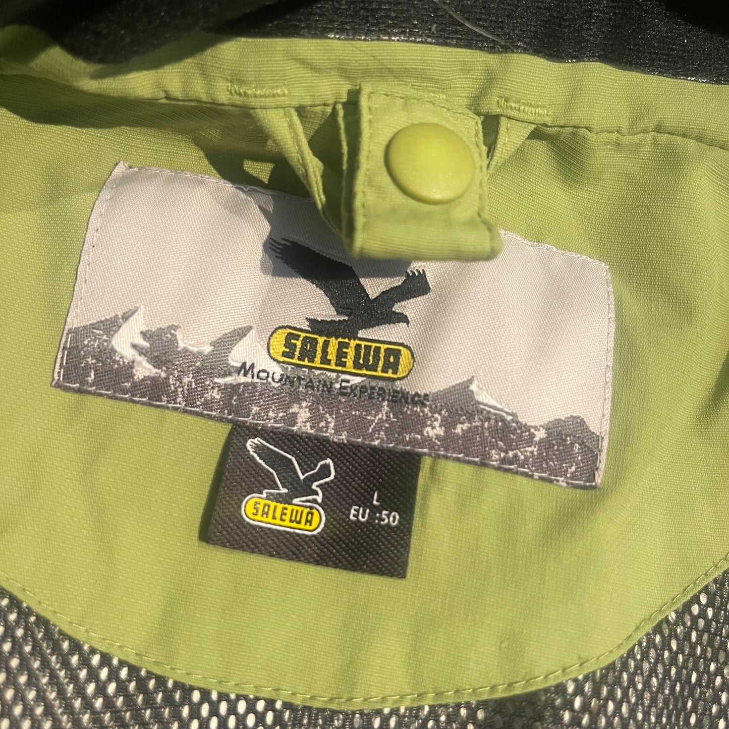 Snowboard Jacke von Salewa (L Herren) wasserdicht grün
