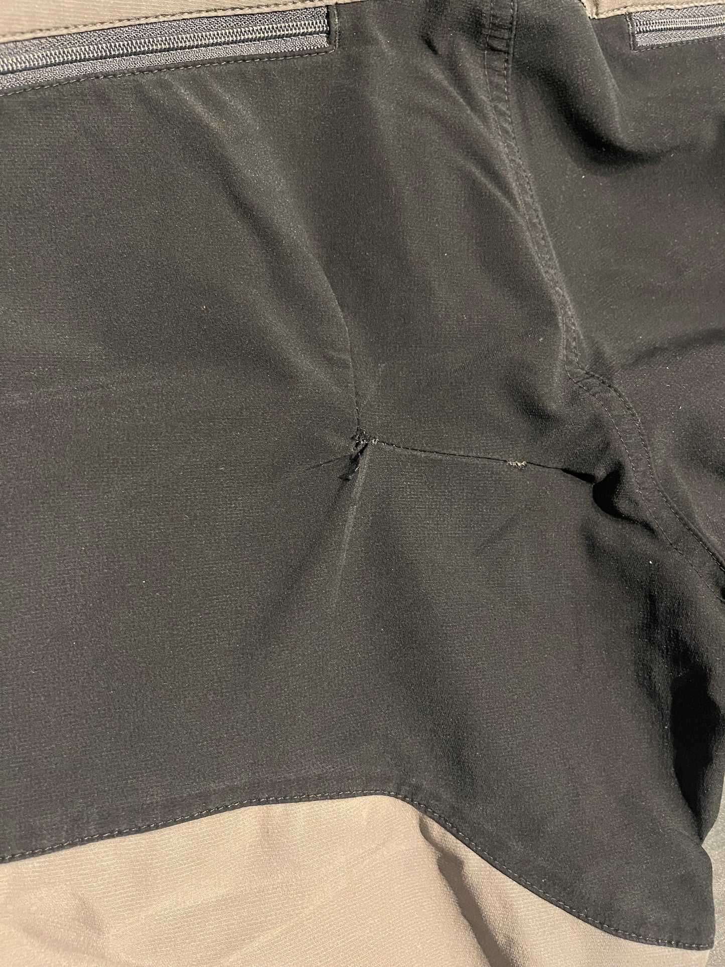 Leichte Softshell Hose von Salewa ( L: 50 Herren ) khaki