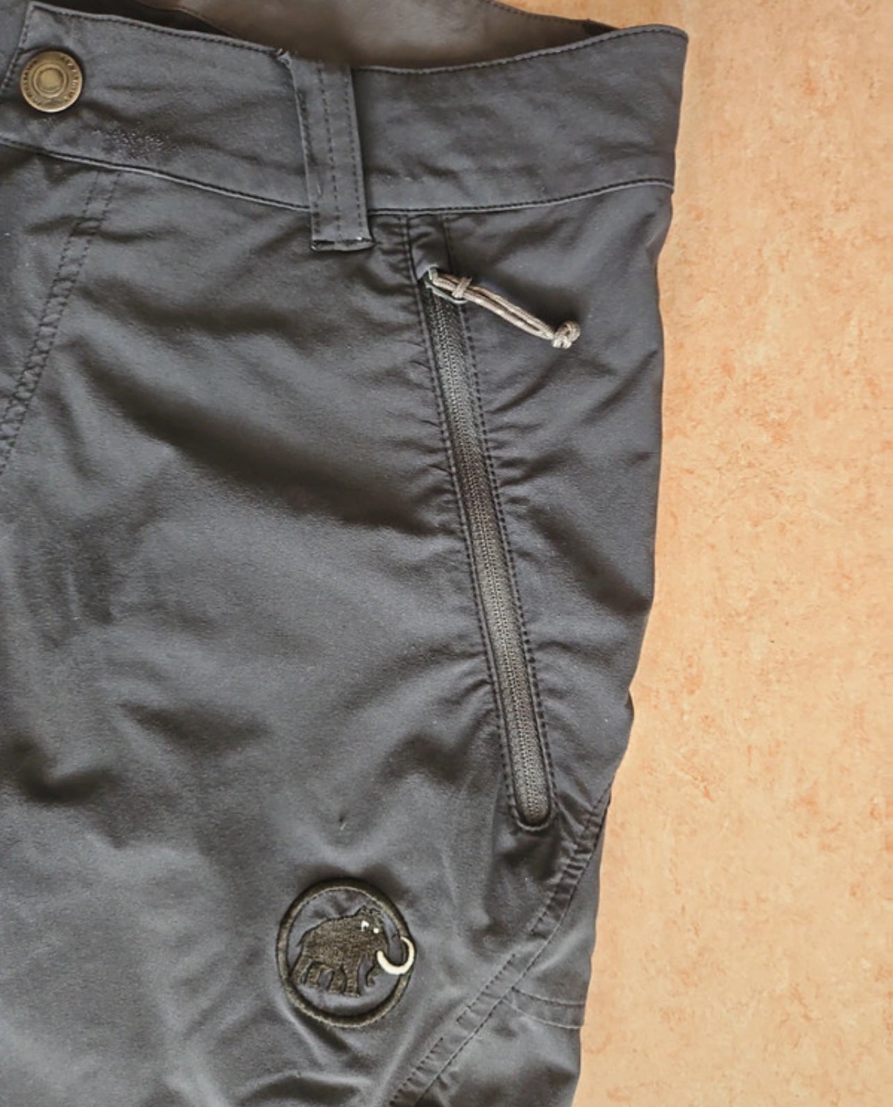 Kurze Wander- Hose von Mammut (Herren M) Capri Shorts dunkelblau
