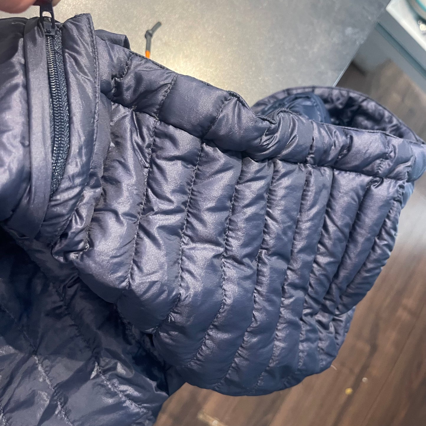 Lange Daunen Jacke von Mammut Eiger (L Damen) Parka dunkelblau