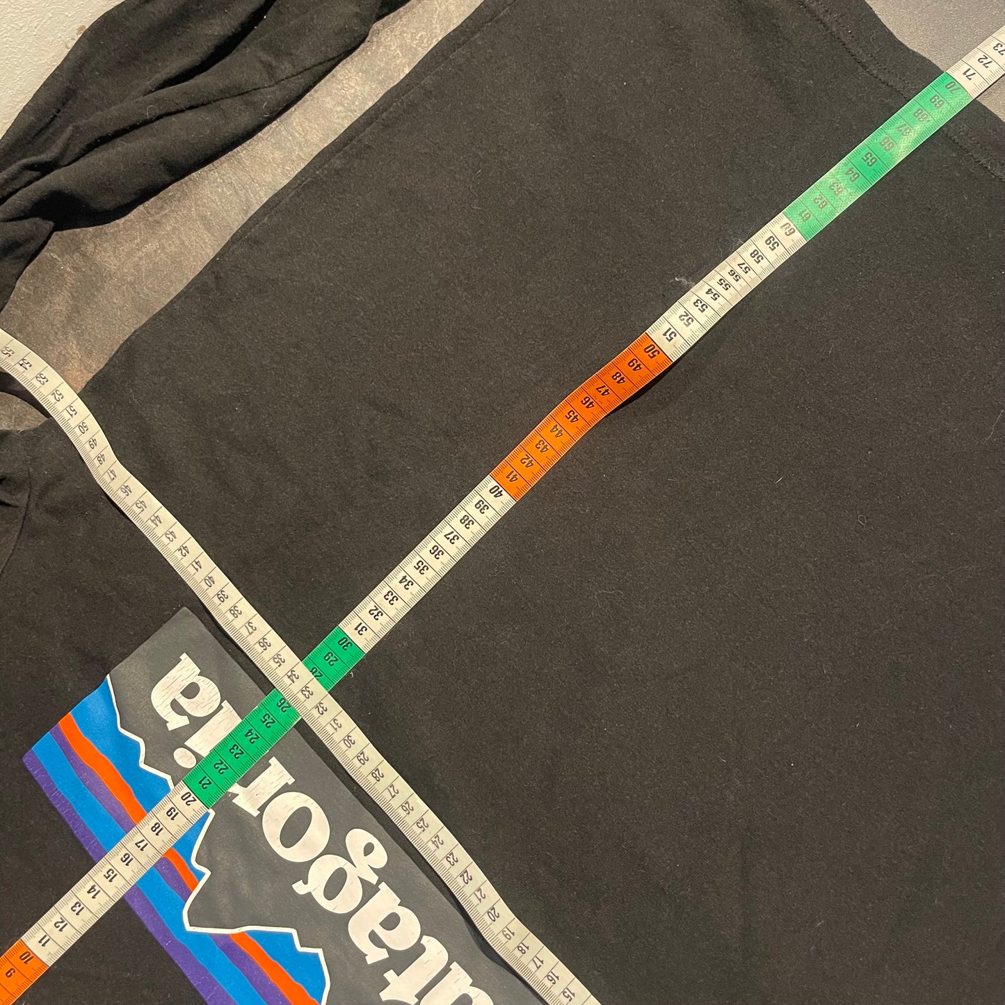 Longsleeve von Patagonia (S Herren) schwarz mit Backprint