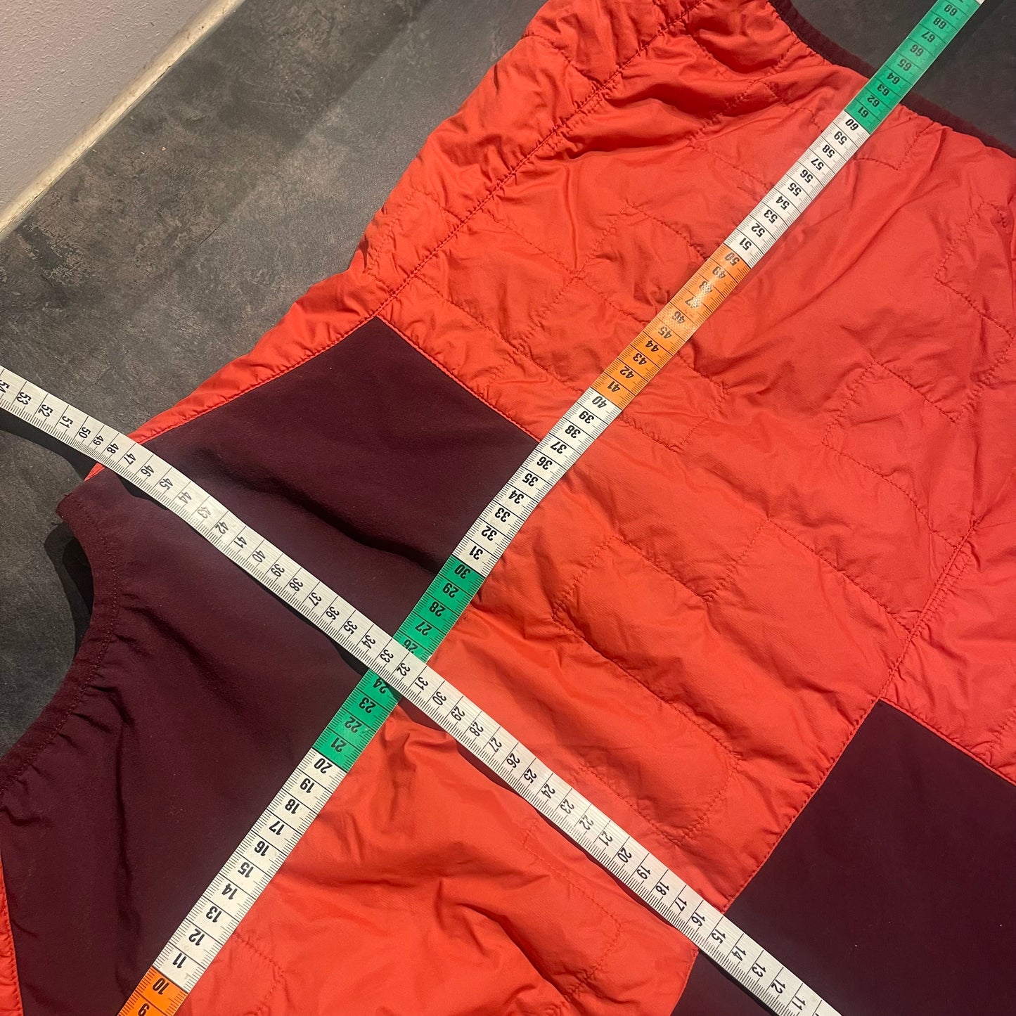 Kapuzen Weste von Ortovox Swisswool (L Damen) korallenrot