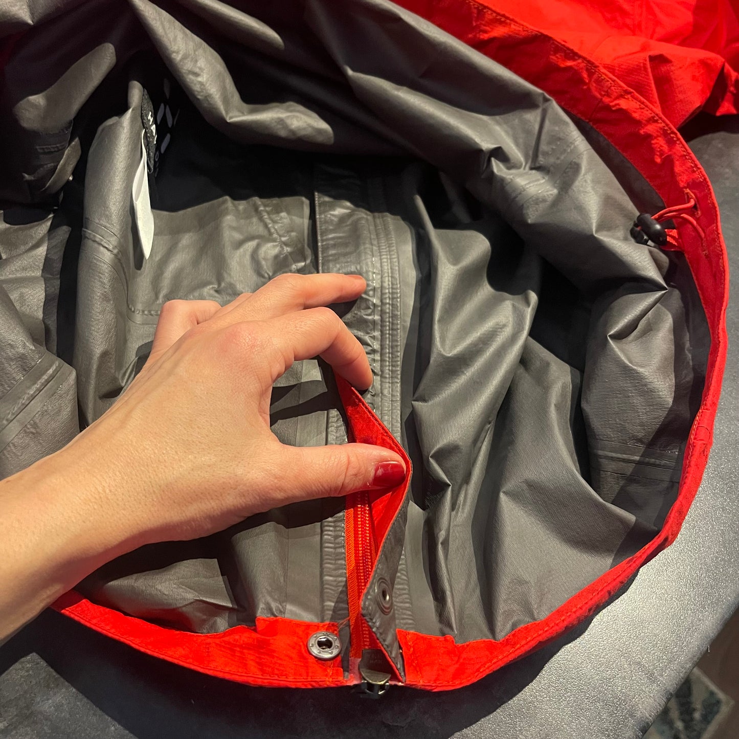 Leichte Hardshell Jacke von Haglöfs (XL Damen) GoreTex rot