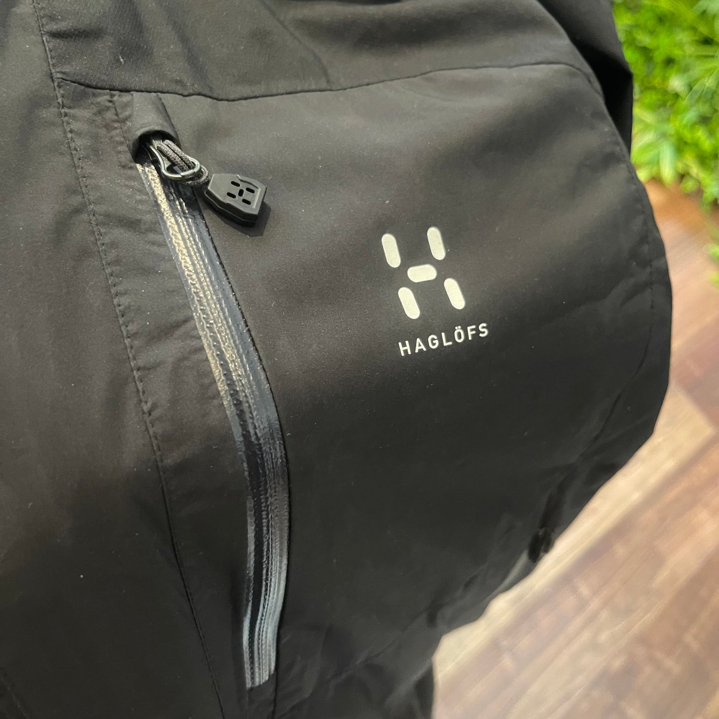 Waterproof Jacke von Haglöfs (L / XL Damen) schwarz