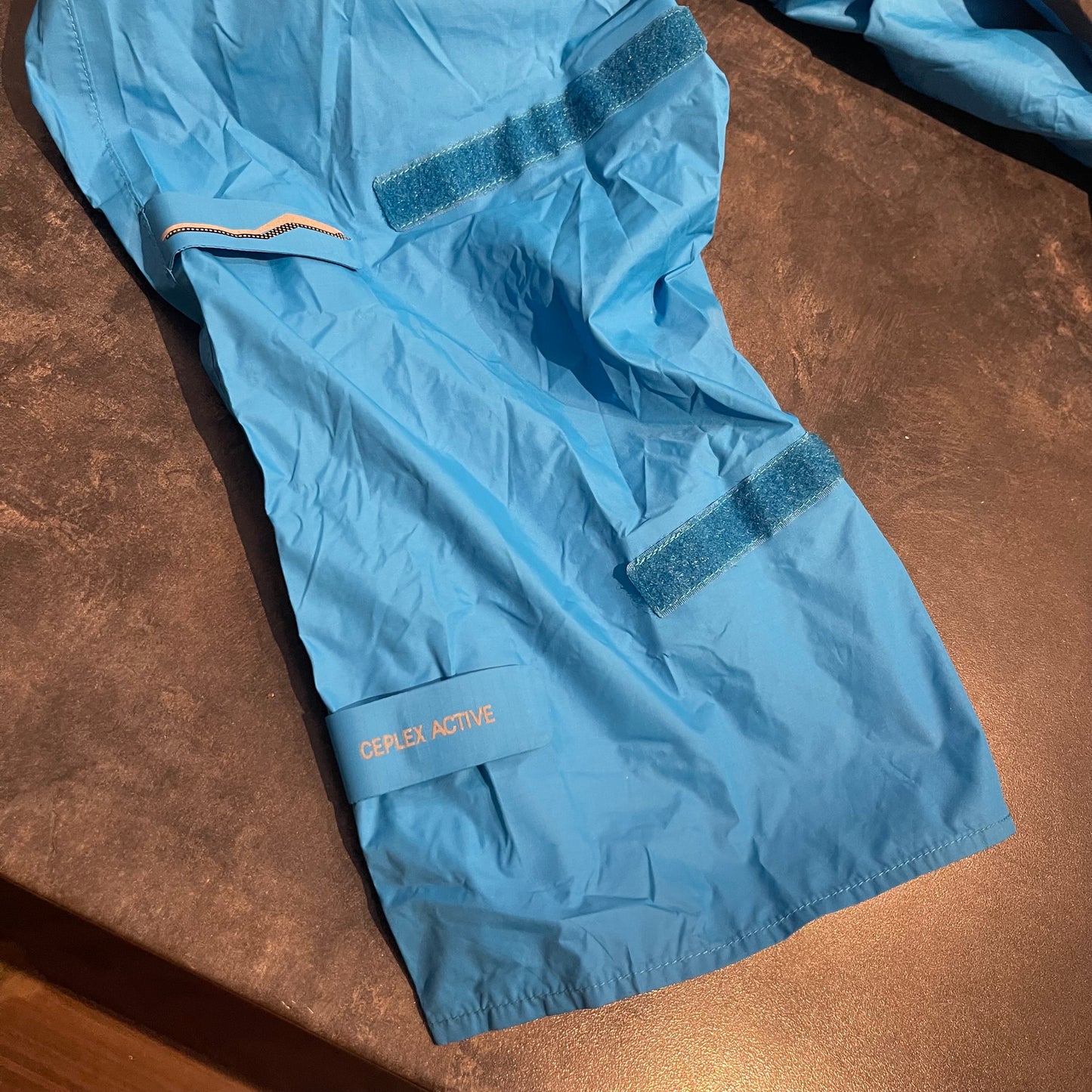 Rad Regenhose von Vaude (L / XL Damen) Hardshell Hose blau