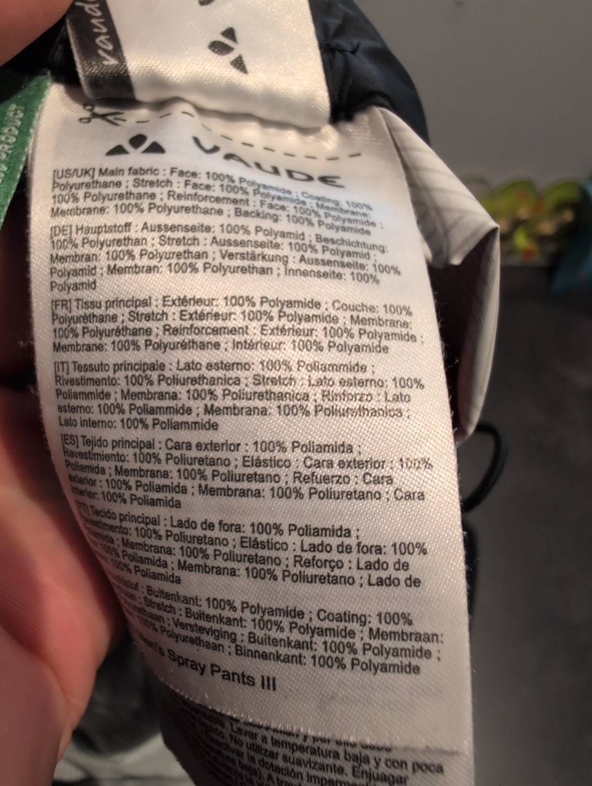 Regenhose von Vaude (M : 50 Herren) Hardshell Hose schwarz