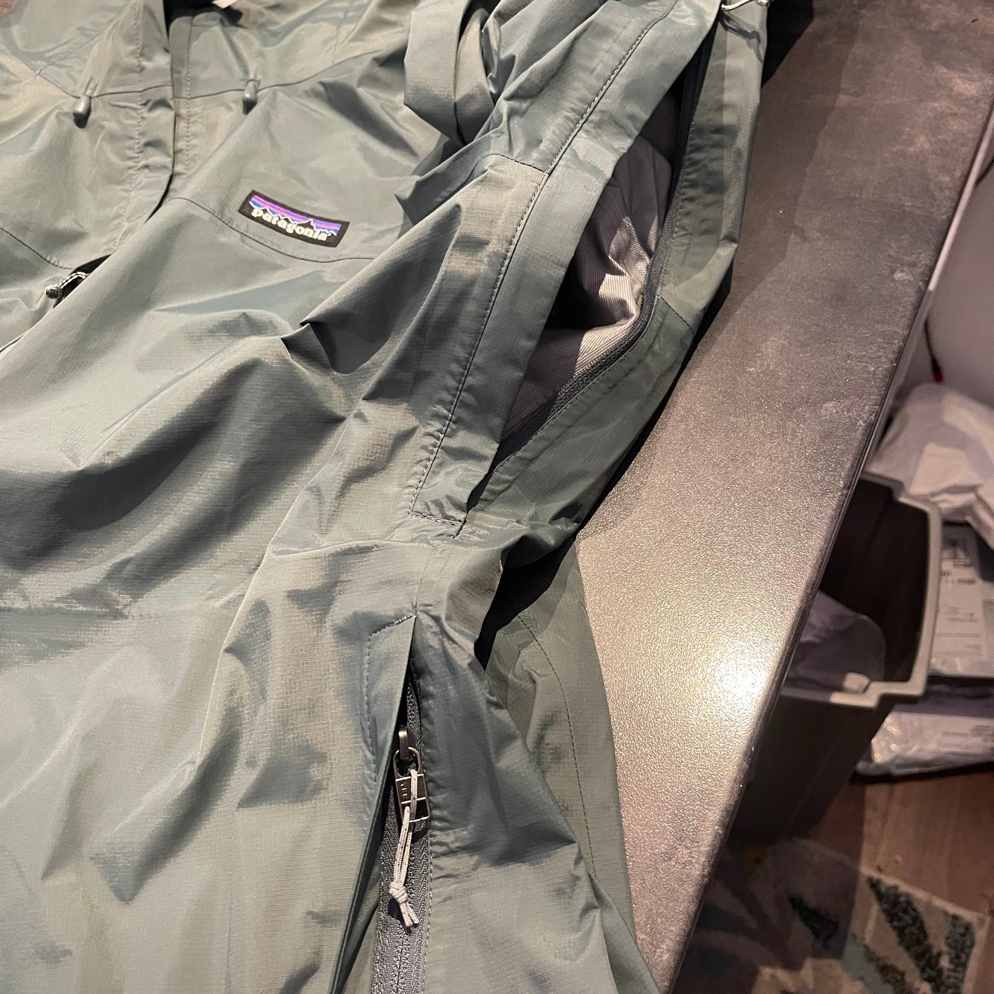Hardshell Jacke von Patagonia (XL Damen) Regenjacke grün