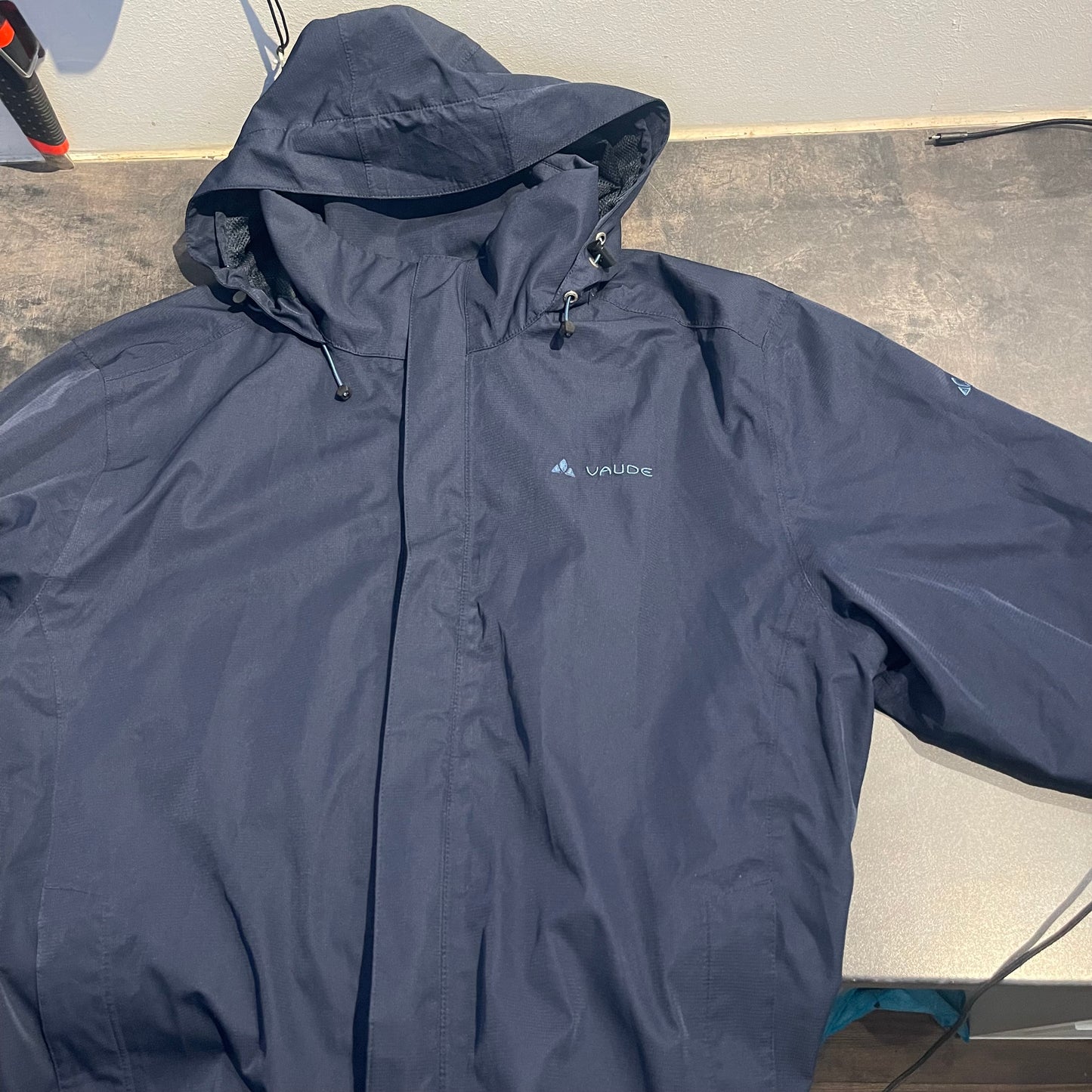 Outdoor Regen Jacke von Vaude (XL Herren ) dunkelblau