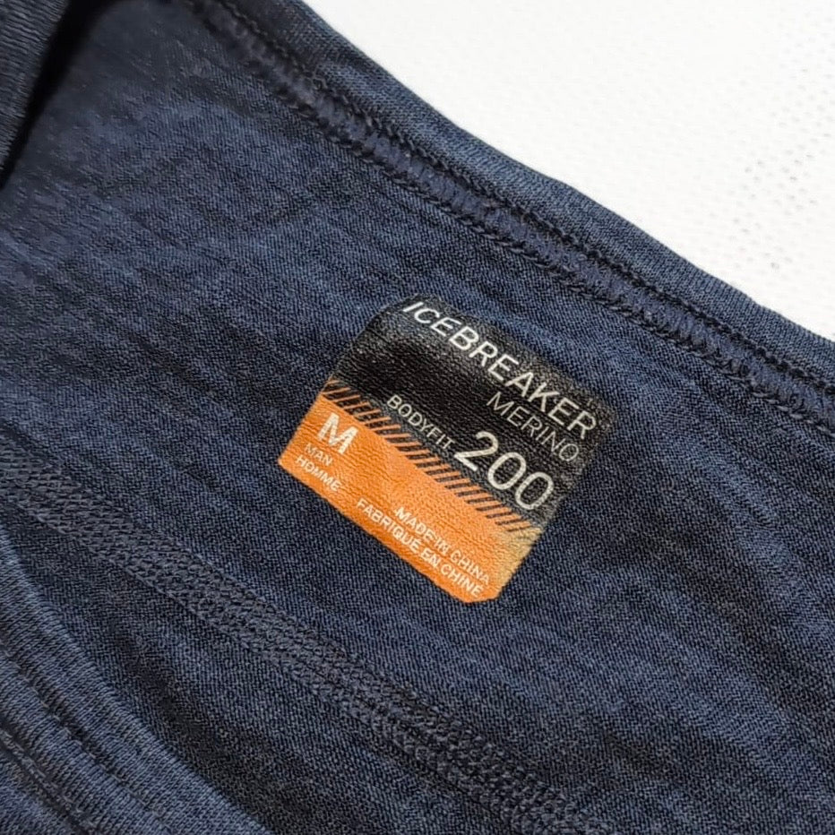 Longsleeve Icebreaker (M HERREN) Merino 200 dunkelblau Brustprint