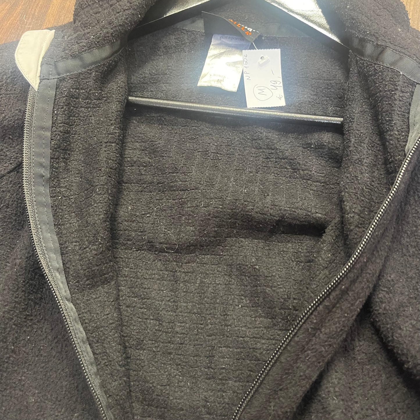 Patagonia Fleece Jacke (M Damen) Bomber Pile Optik schwarz-weiß