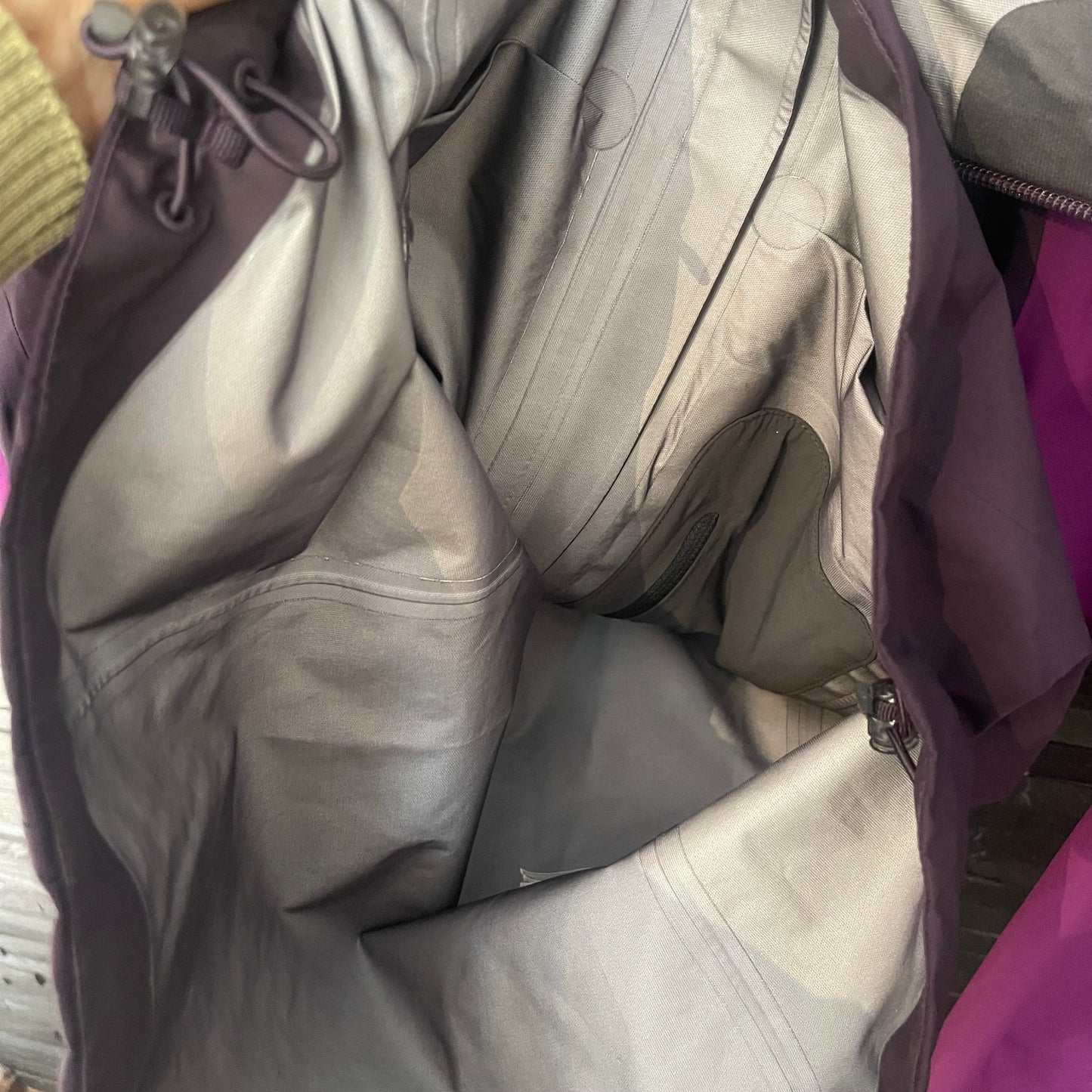 Hardshell Jacke von Haglöfs (XS Damen) Goretex lila