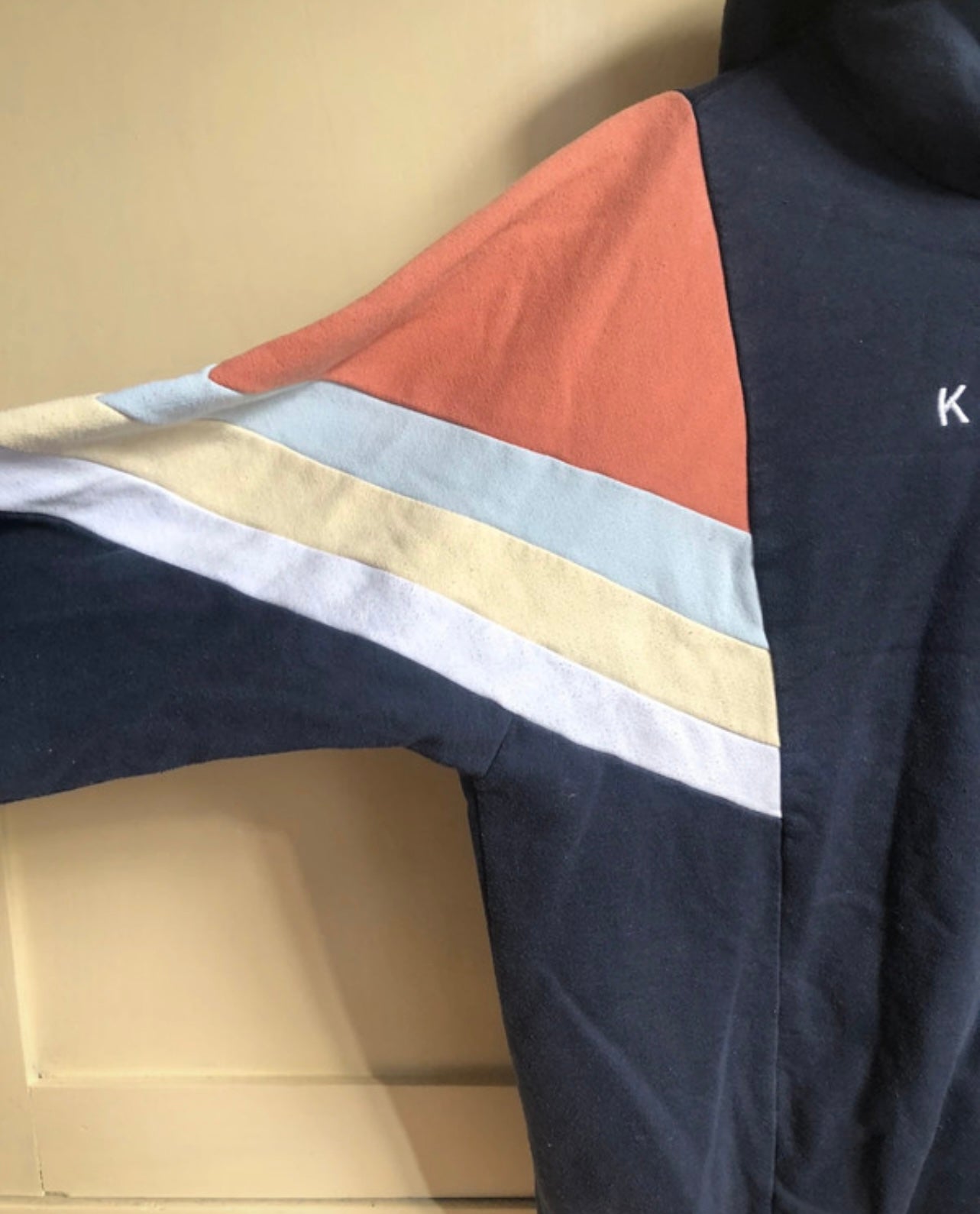 Hoodie von Kaotiko in Größe L / XL dunkelblau bunt