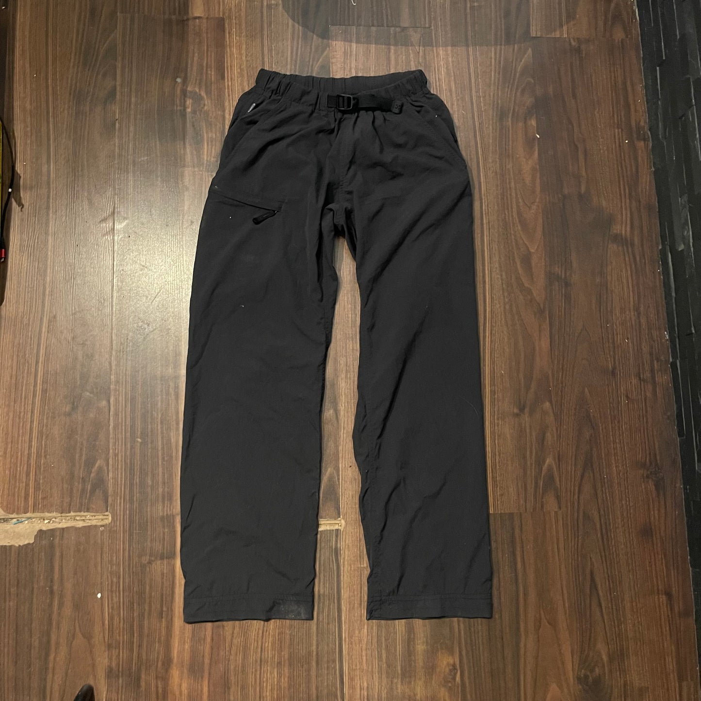Leichte Trekking- Hose von Haglöfs (M Damen) schwarz