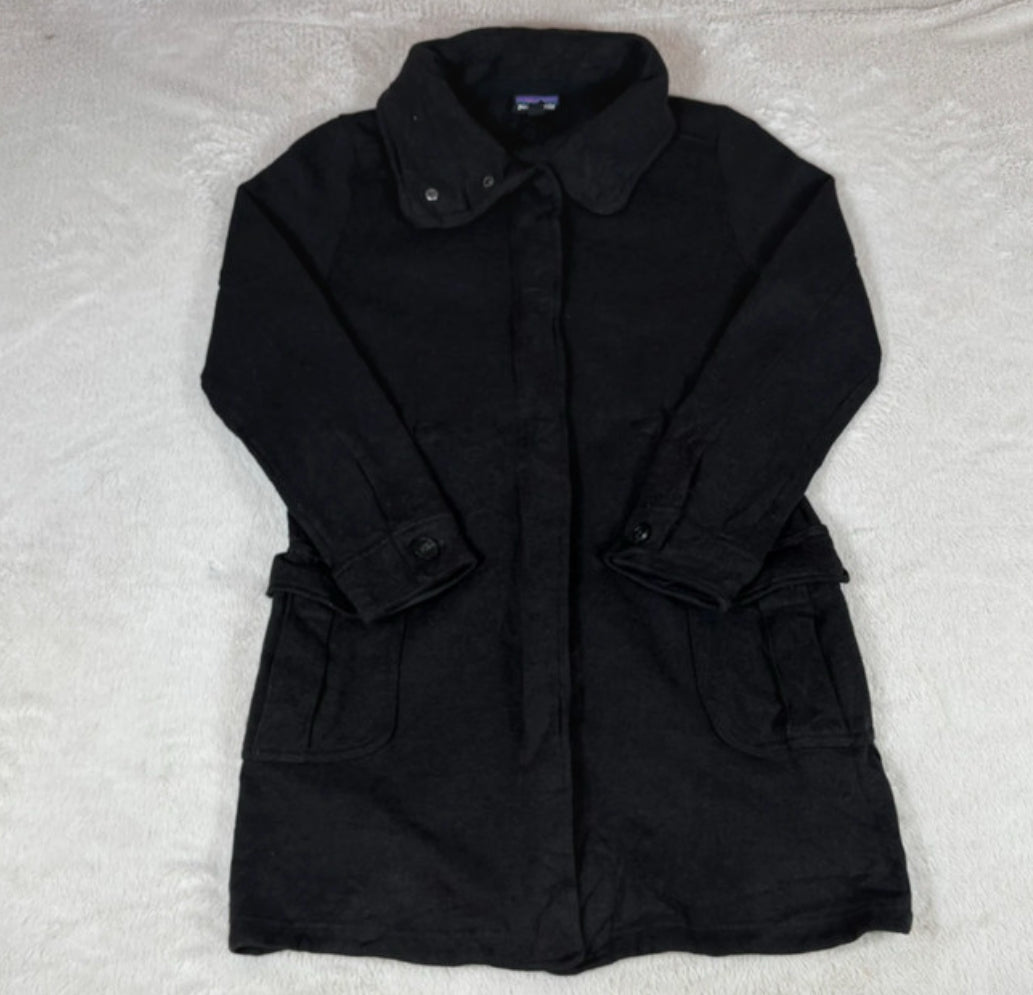 Kurzer Mantel Patagonia (XS / S Damen) Parka mit Strickoptik schwarz