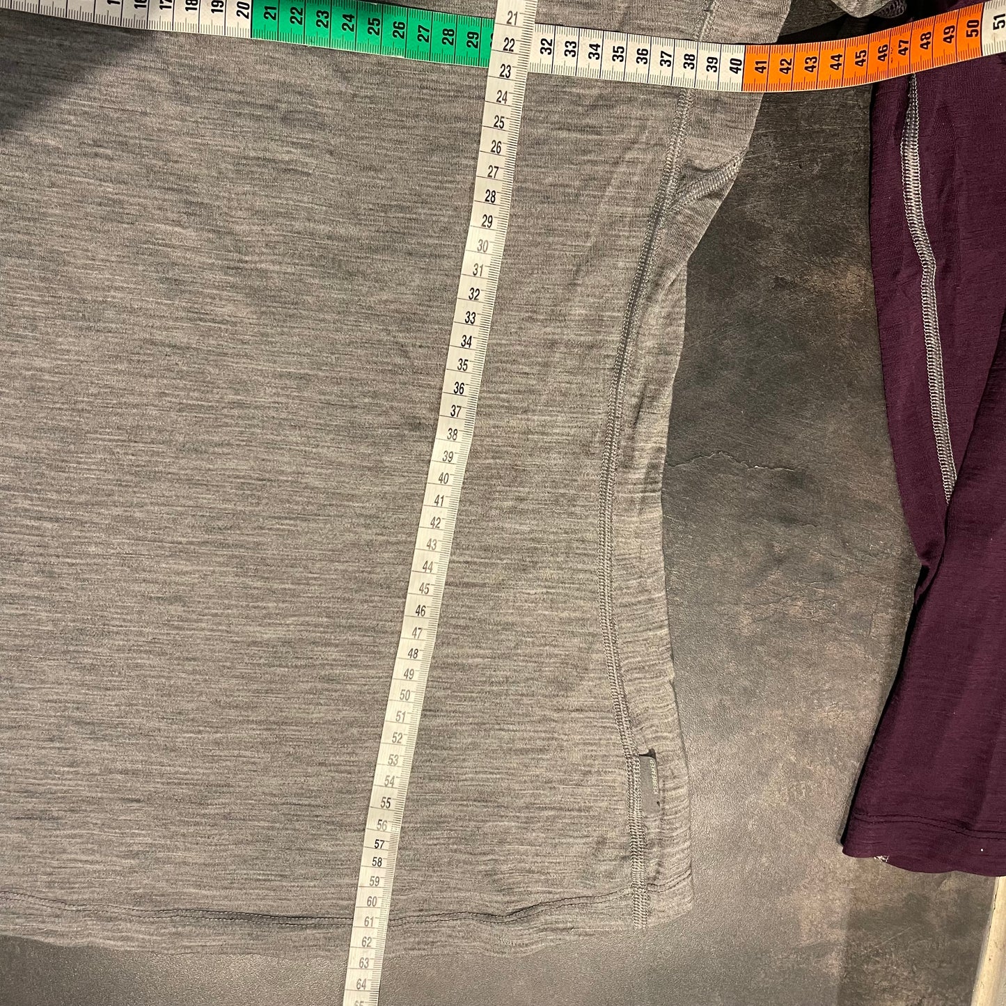 Langarm Shirt Icebreaker (S Damen) Merino 180 Longsleeve grau lila - wanderlich.com
