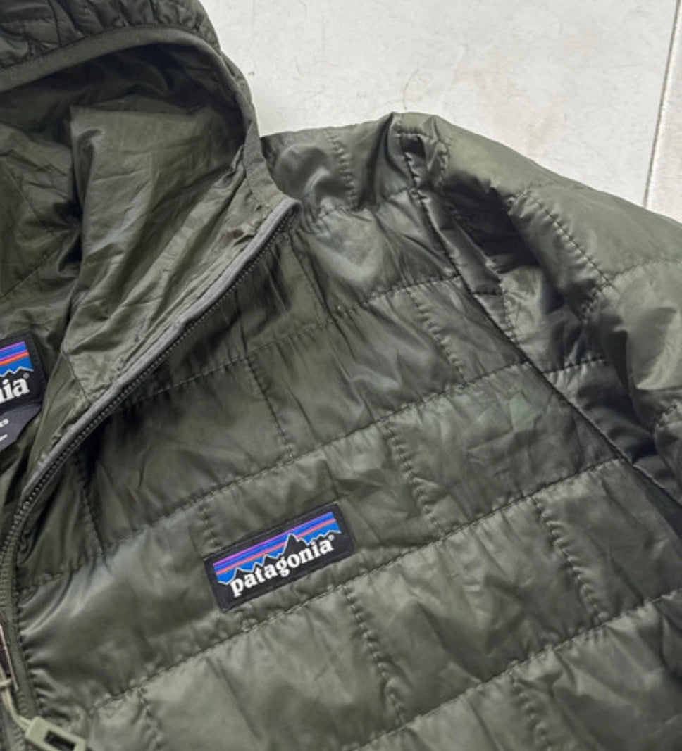 Leichte Isolations Jacke Patagonia Nano Puff (M Herren) grün