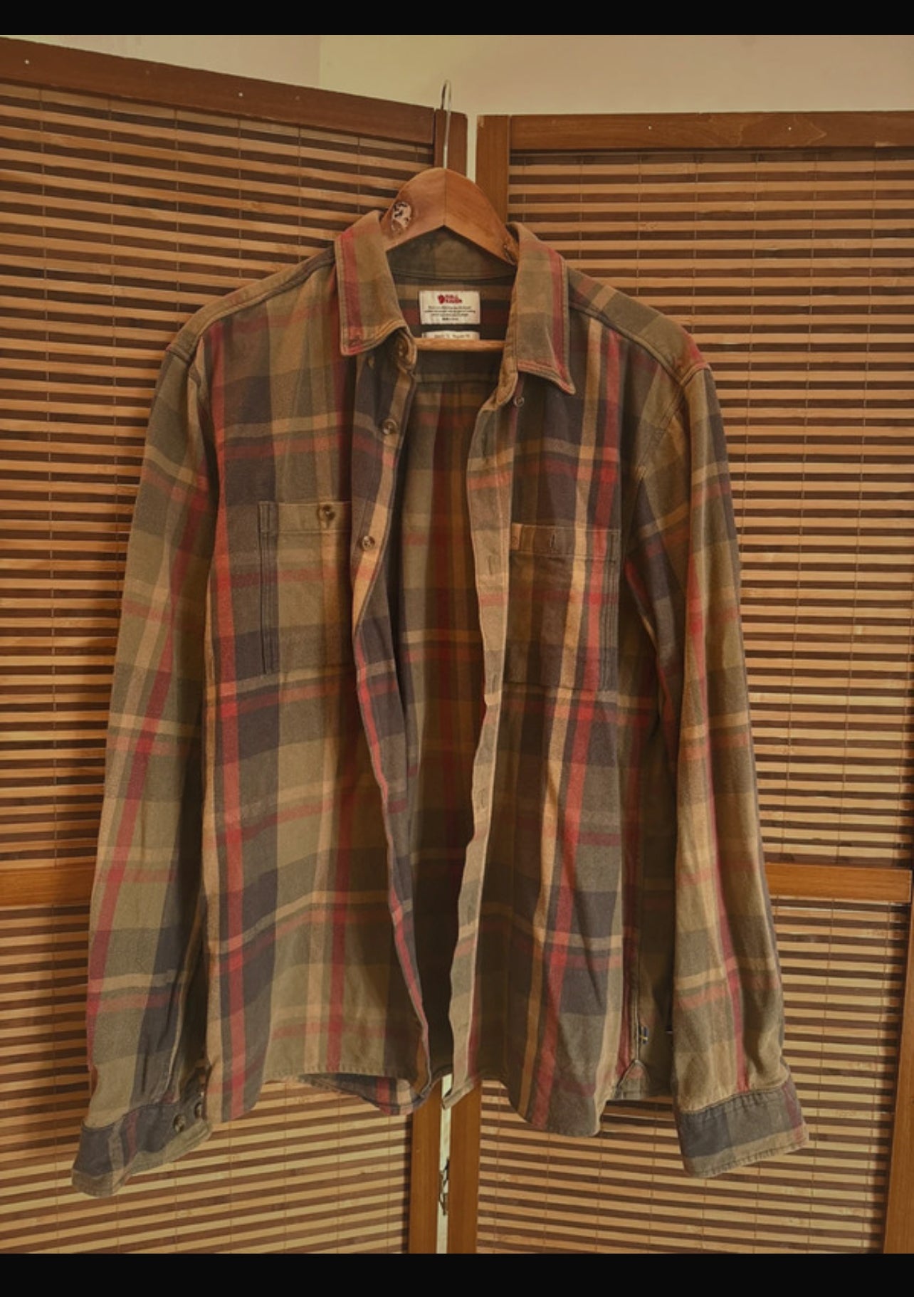 Hemd von Fjällräven (L :50 Herren) 100% Baumwolle khaki rot kariert
