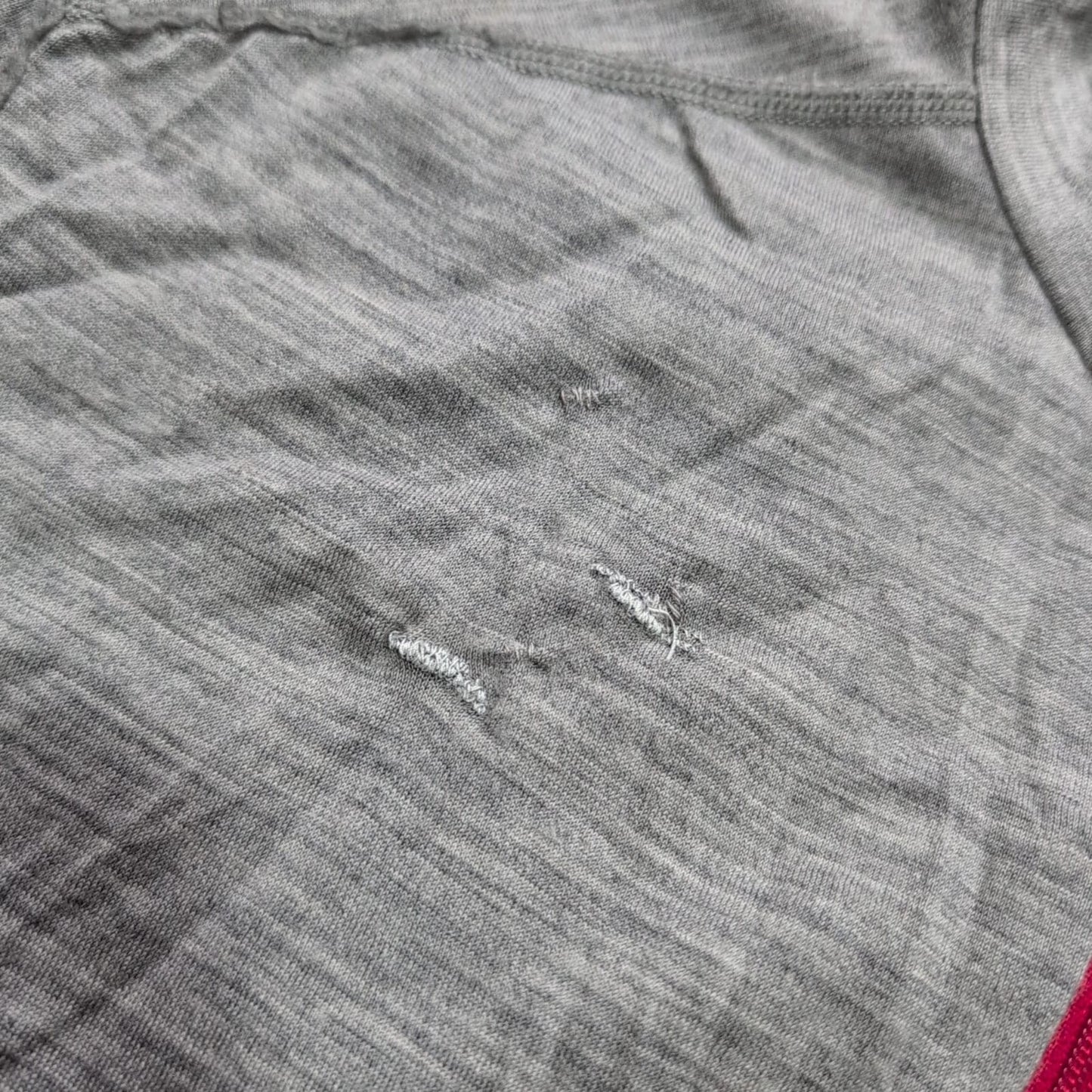 Longsleeve von Icebreaker Merino 200 (M Herren) Zip Shirt grau