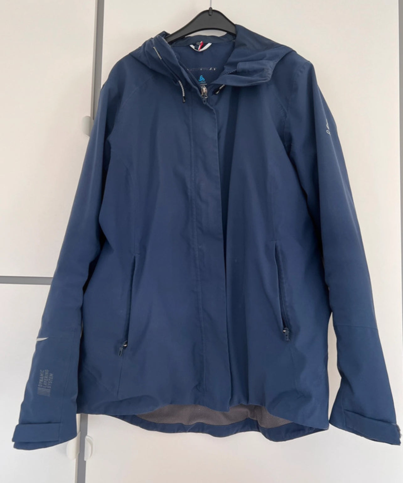 Waterproof Jacke von Odlo (M Damen) 2-lagig dunkelblau