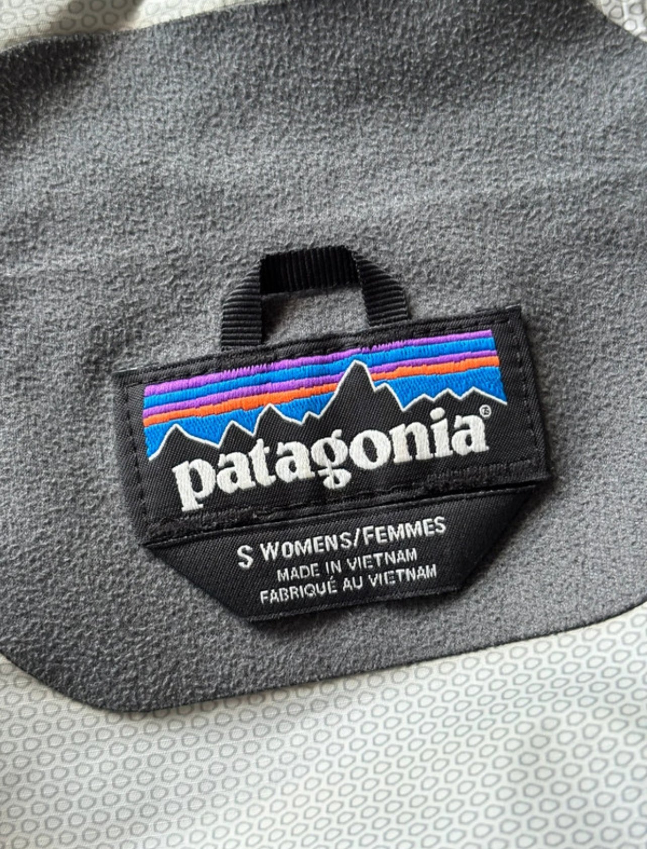 Hardshell Jacke von Patagonia (S Damen) Regenjacke türkis-blau
