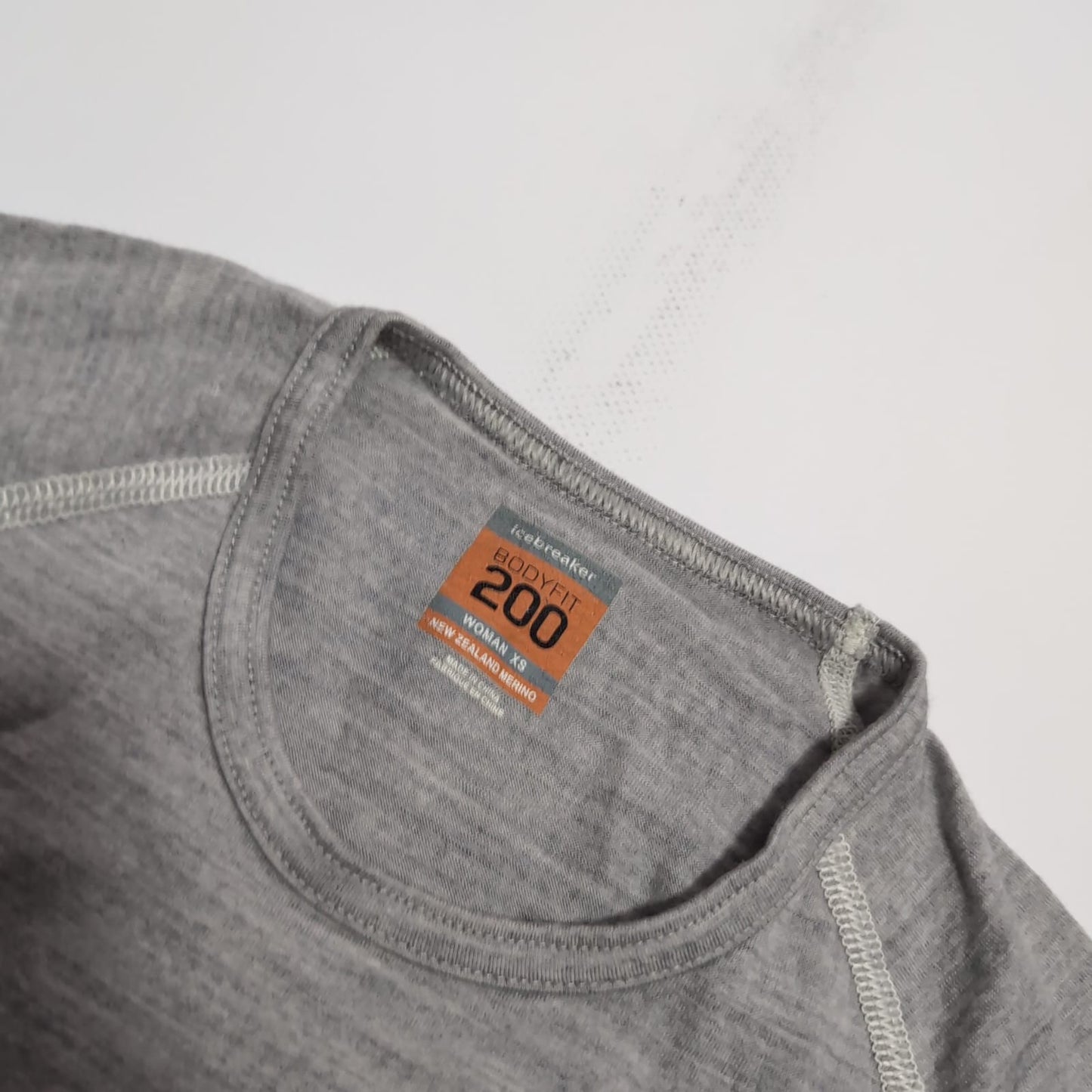 Longsleeve Icebreaker ( XS Damen ) Merino 200 Baselayer grau