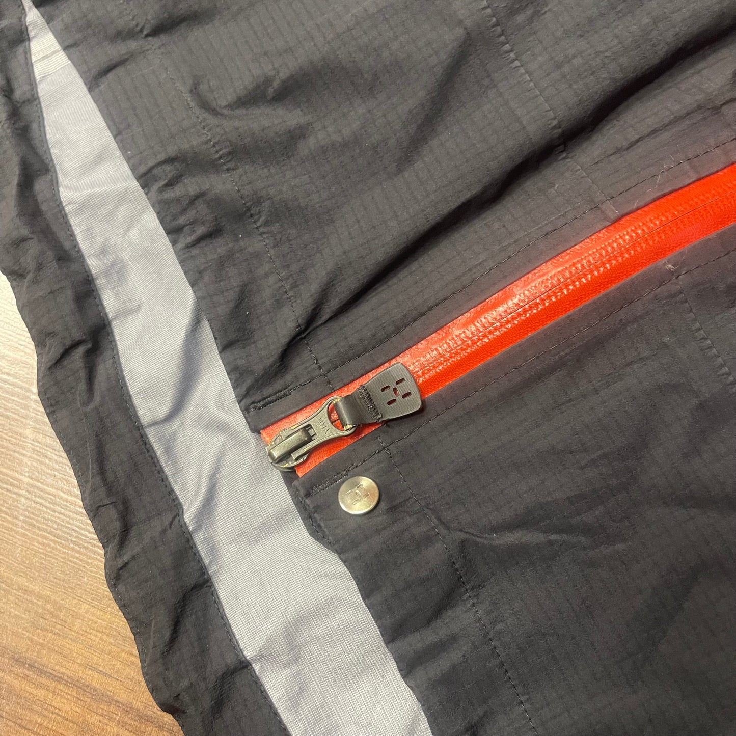 Dünne Hardshell Jacke von Haglöfs (S Damen) Goretex schwarz