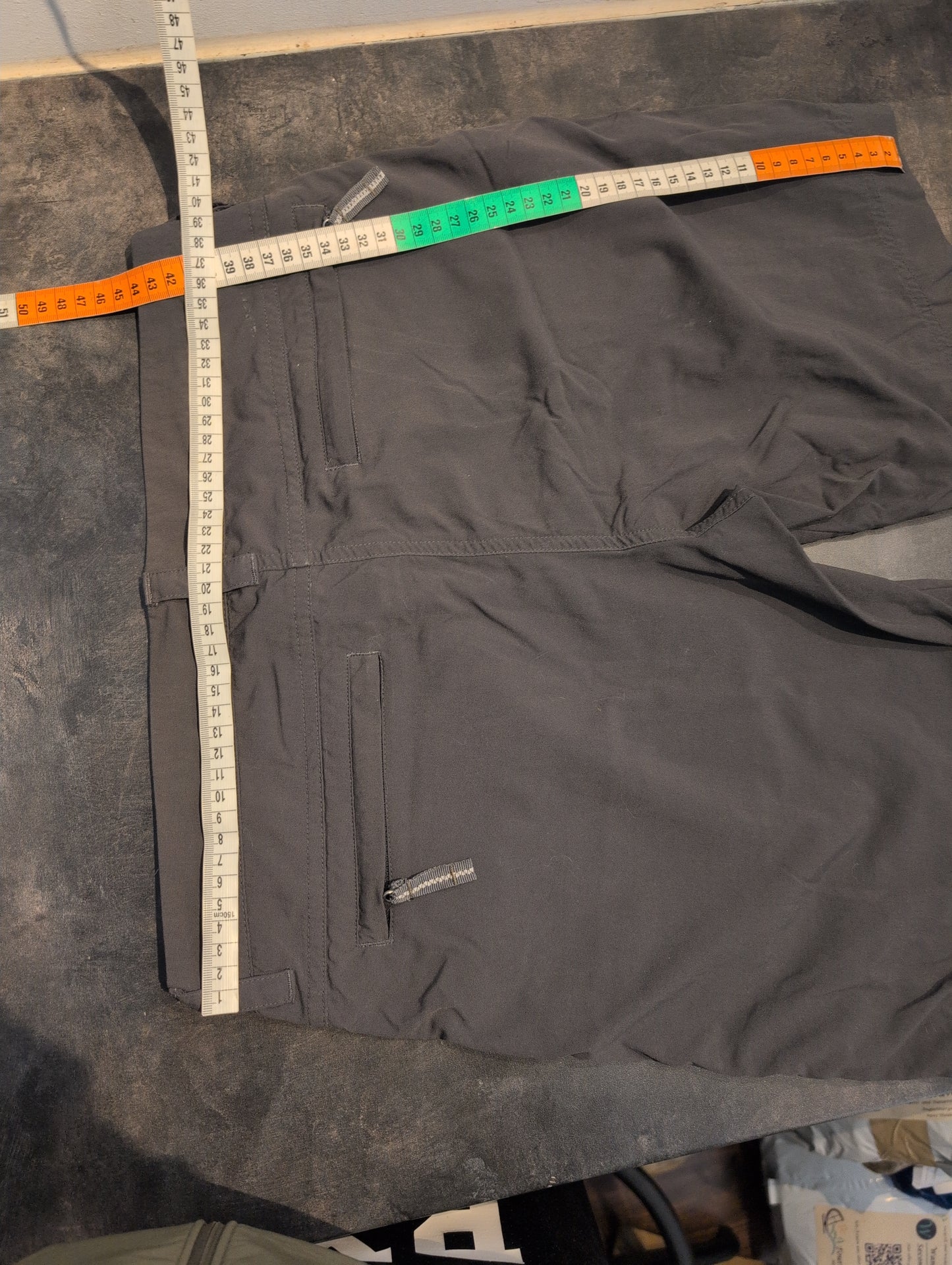 Kurze Trekkinghose Salewa (Damen S) Shorts grau