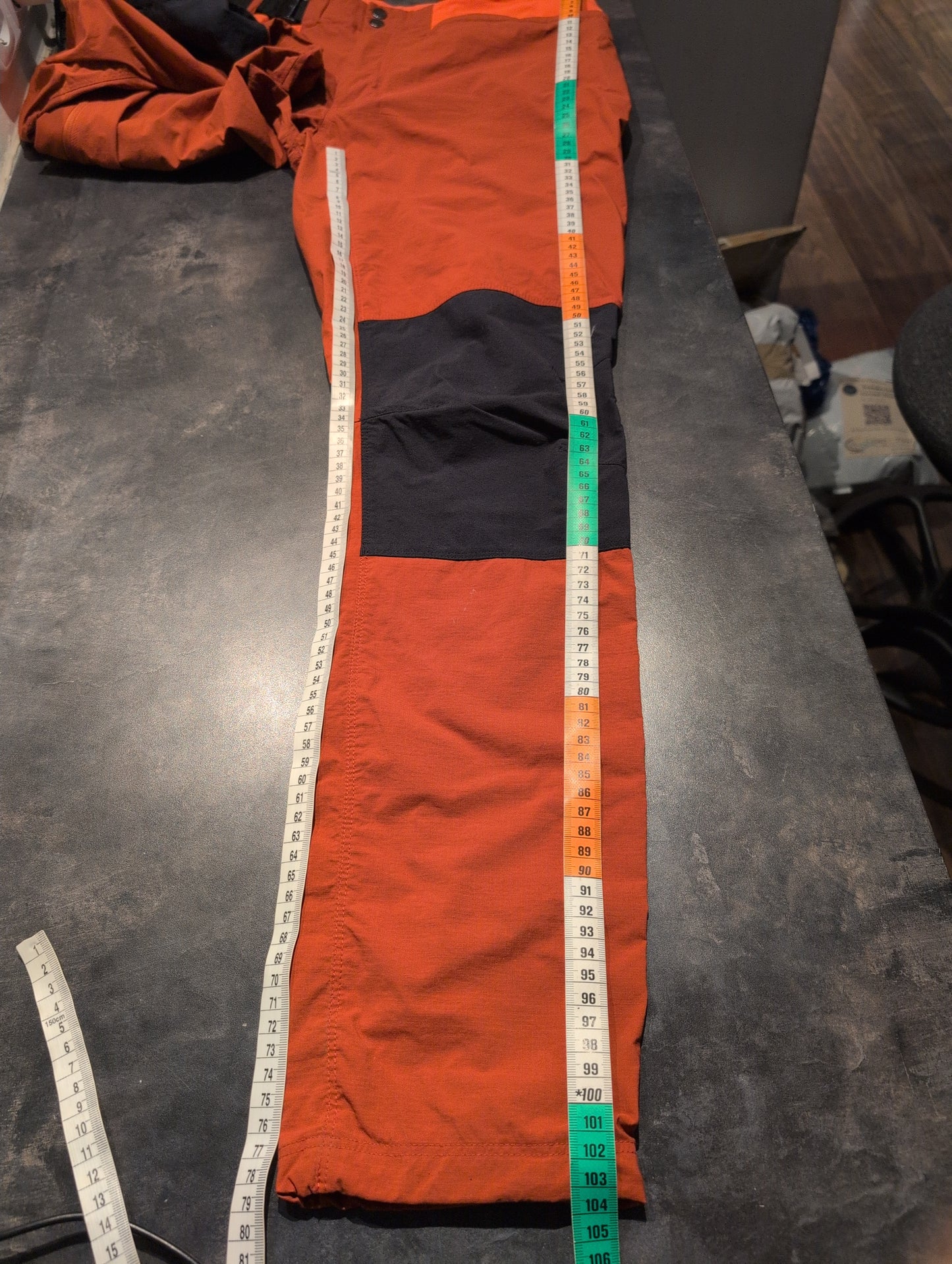 Trekking Hose von Haglöfs (L Damen) Stretch rot