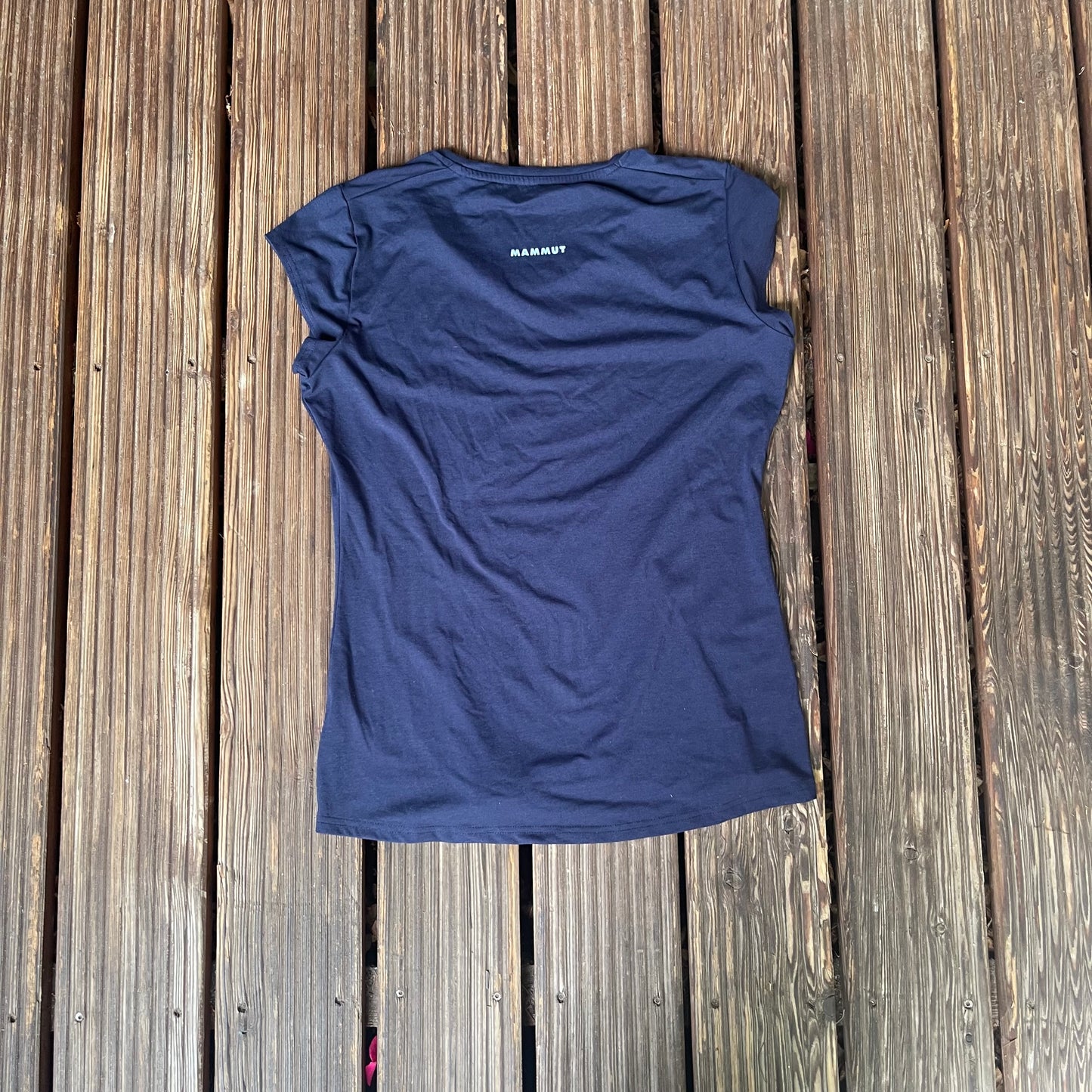 T-Shirt von Mammut ( M Damen ) dunkelblau Brustprint