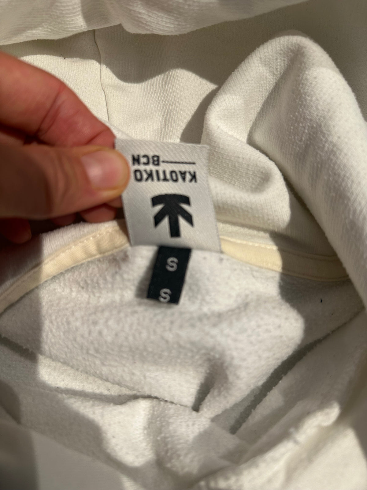 Hoodie von Kaotiko S-M (Unisex) Sweatshirt weiß bunt