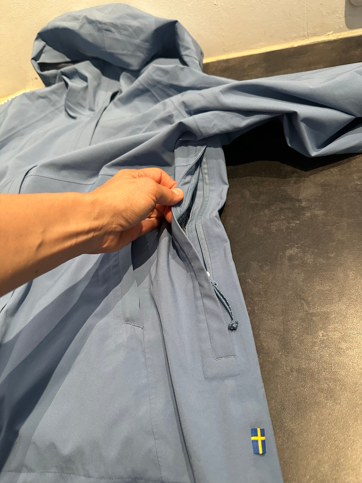 Hardshell Jacke Fjällräven (L Damen) hellblau
