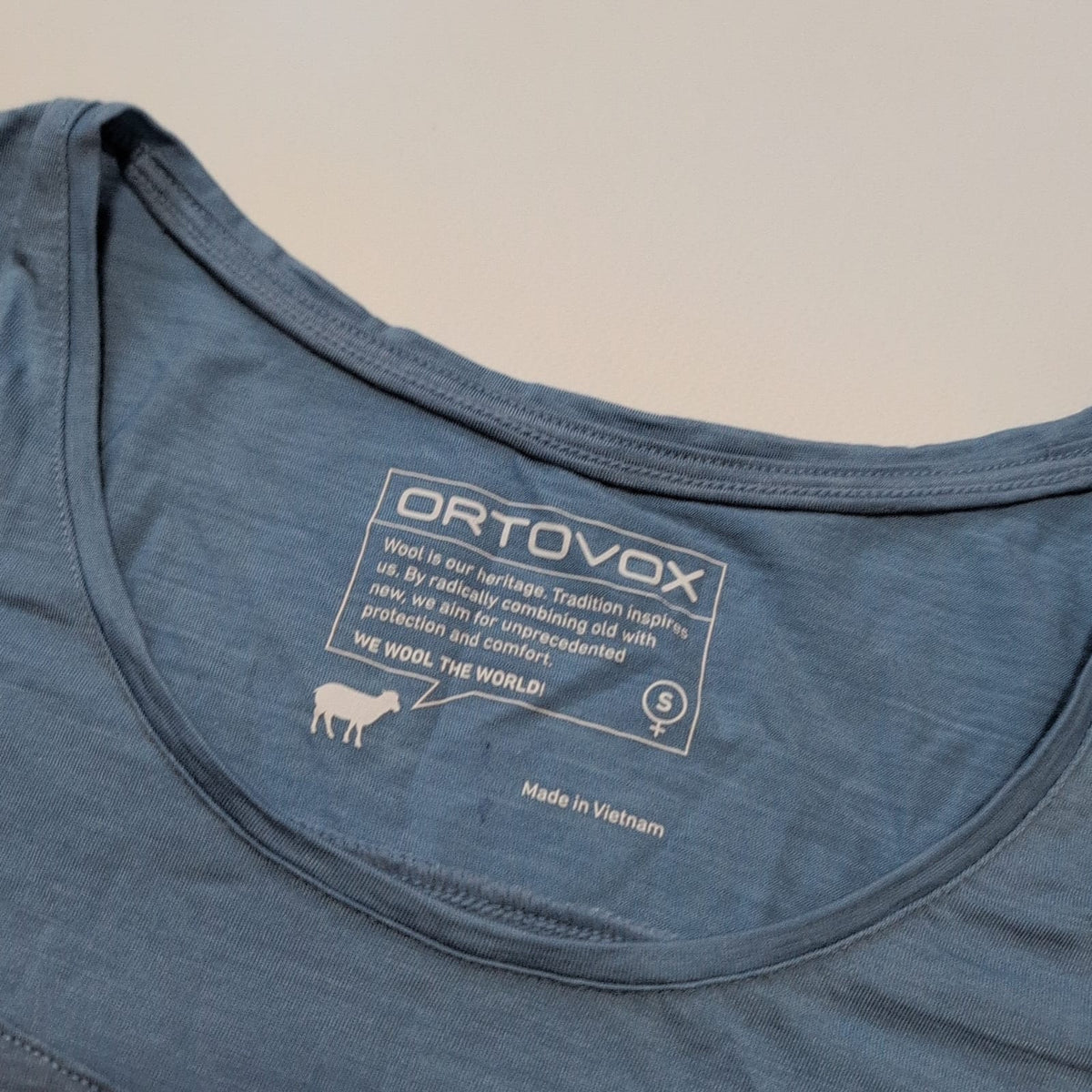 T-Shirt Ortovox Merino (S Damen) hellblau mit Print - wanderlich.com