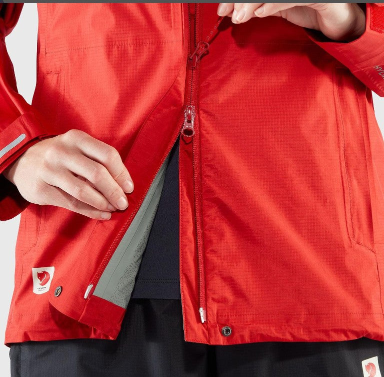 Fjällräven 2,5L Regen Jacke (M Damen) HIGH COAST HYDRATIC JACKET rot